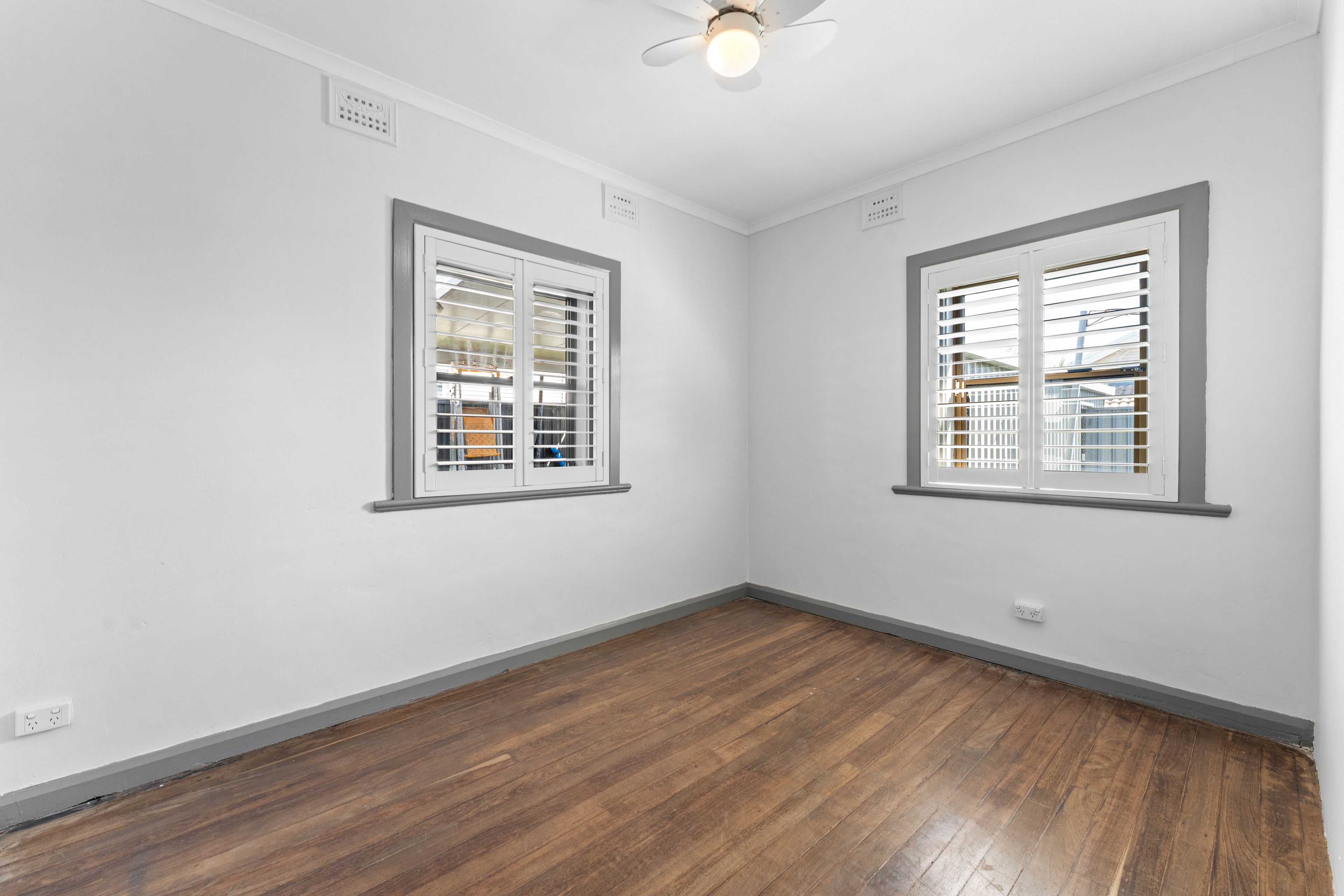 176 Parkes Street — photo 9 of 13