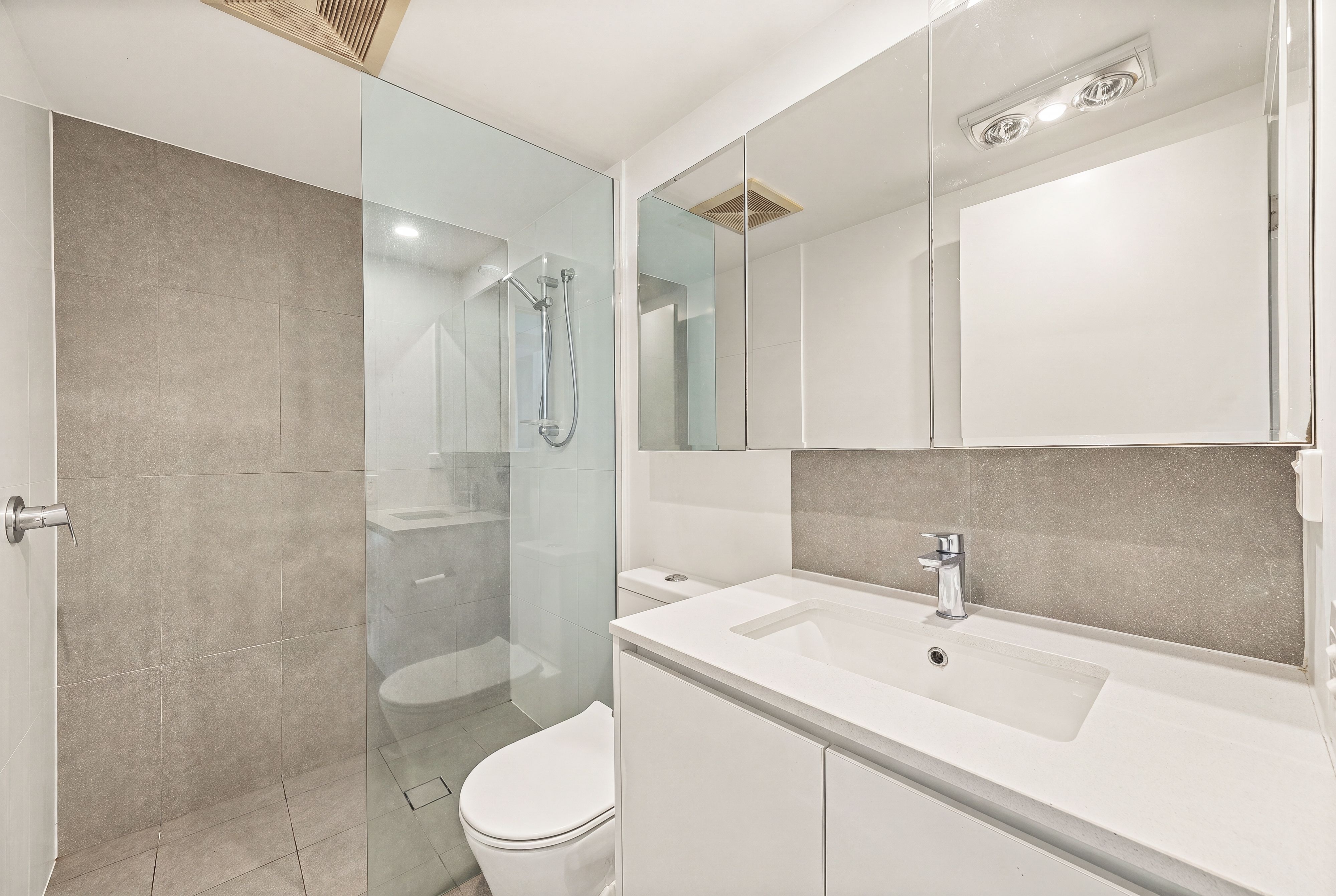 506/9 Le Geyt Street — photo 7 of 17
