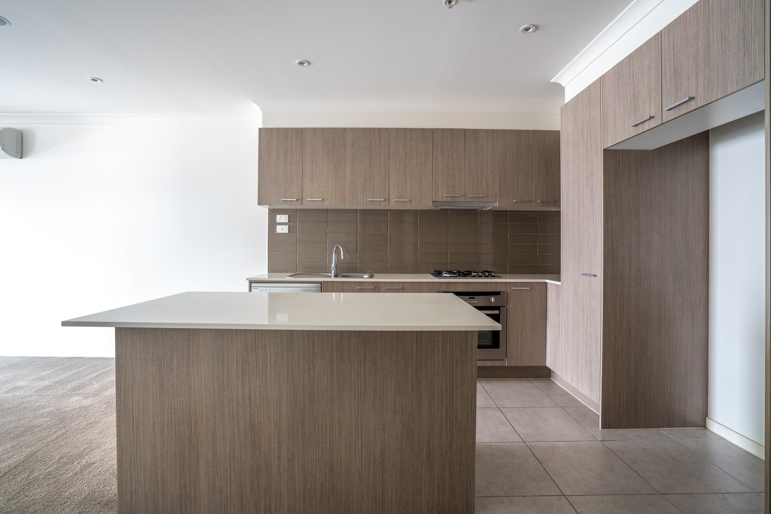 211/40 Bush Boulevard, Mill Park, VIC 3082