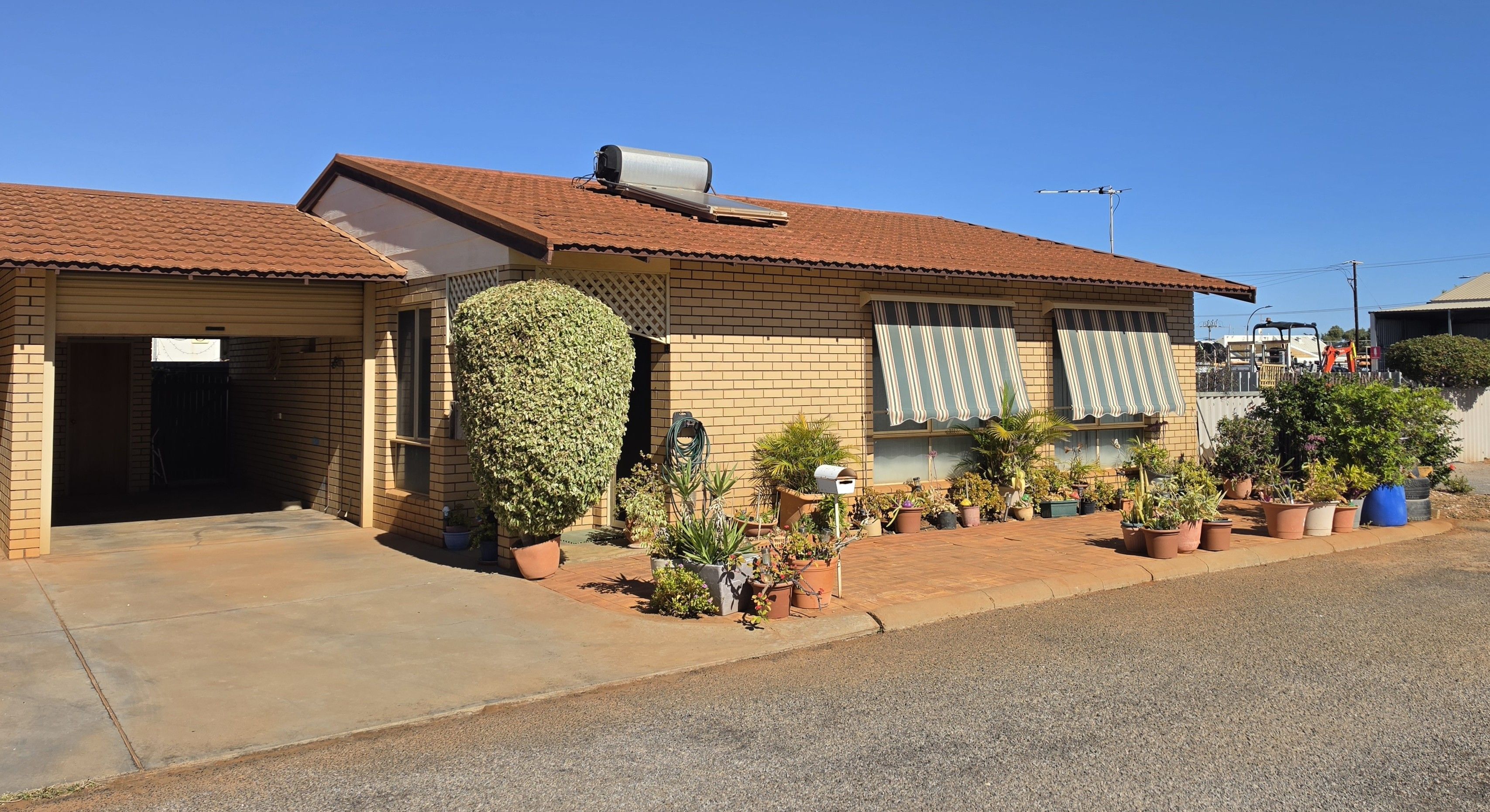 11/19 Marmion Street — photo from Ray White Carnarvon