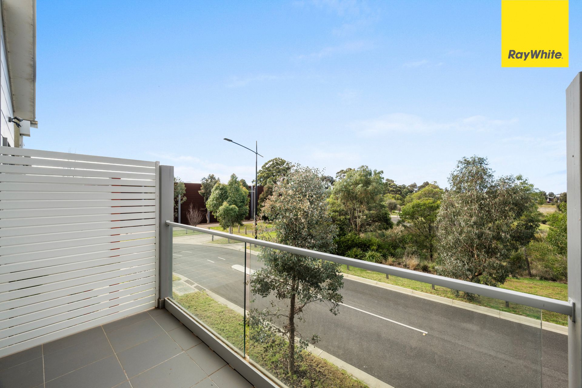58 Fulham Crescent — photo 16 of 19
