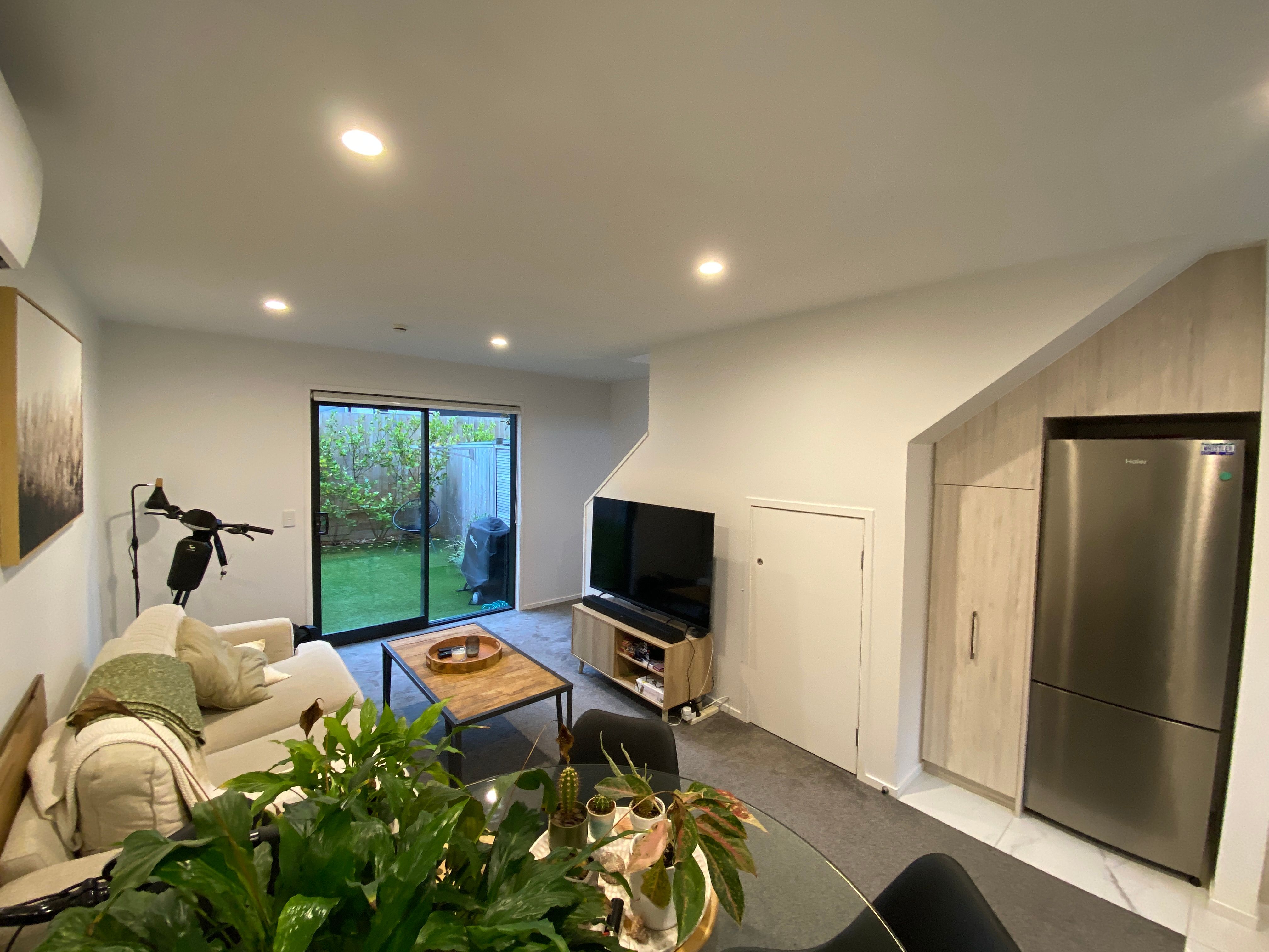 Townhouse with Whiteware included and Outdoor Living! 4