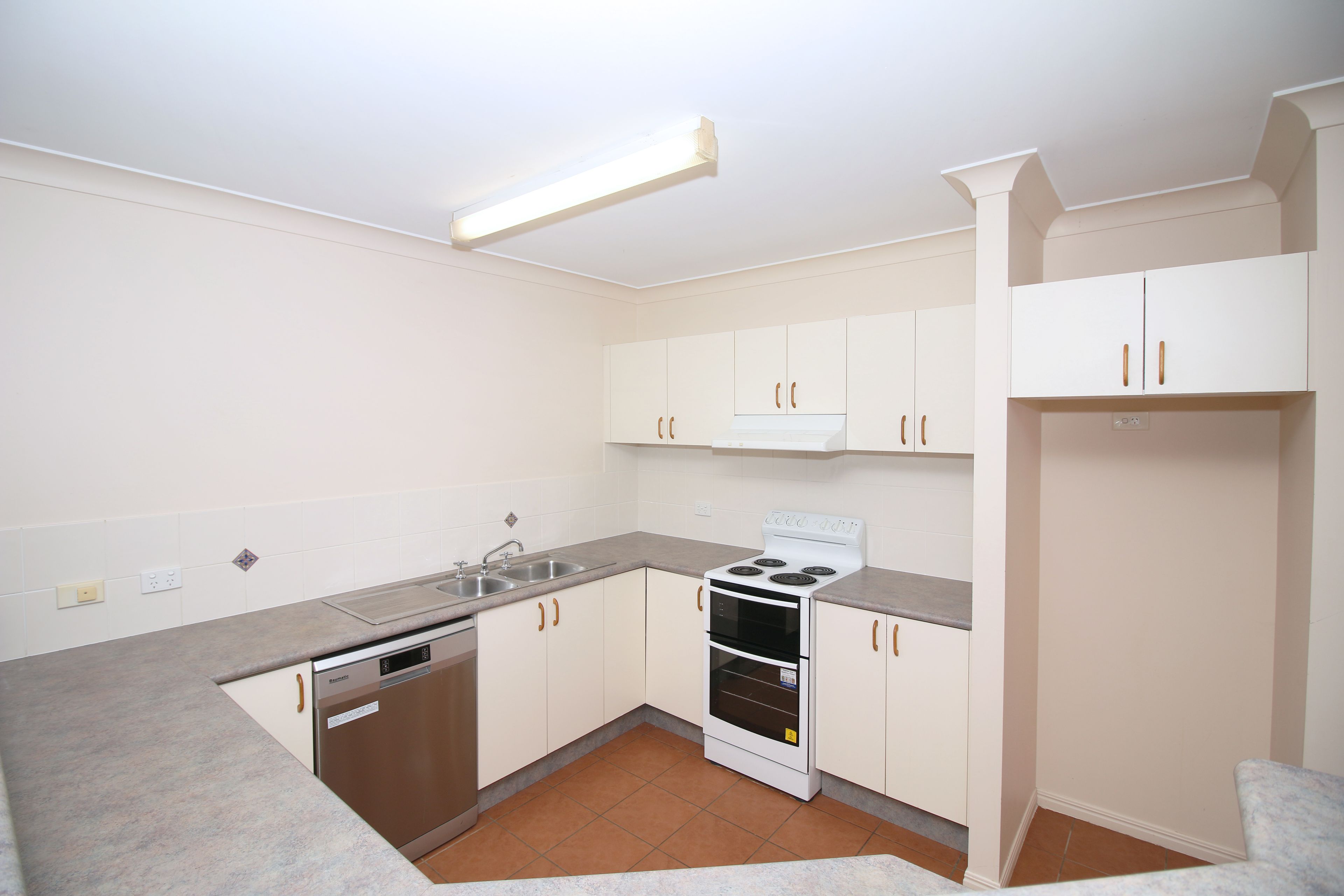 3/13 Golf Links Drive, Kirwan, QLD 4817