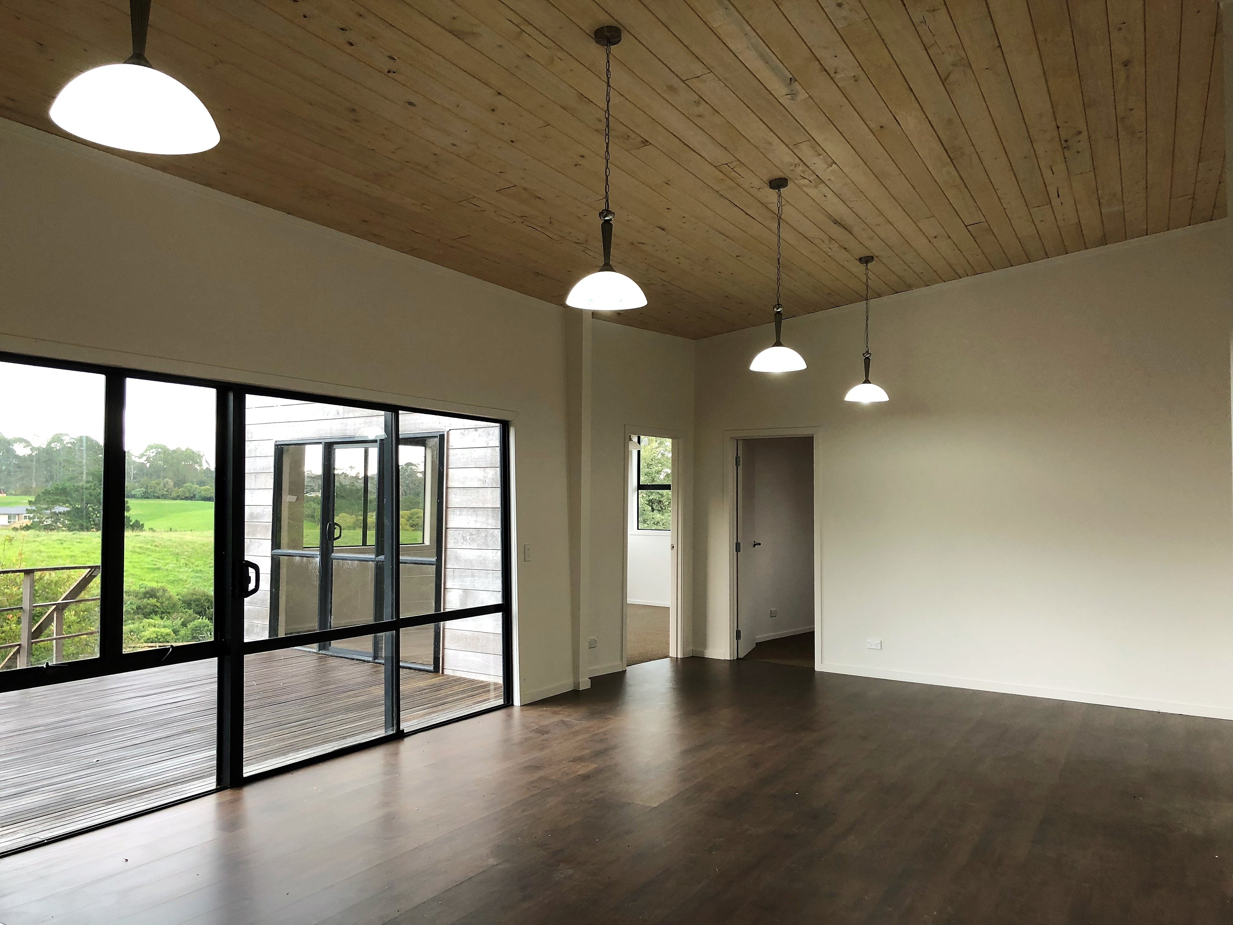2/71 Shaw Road, Oratia, Waitakere City