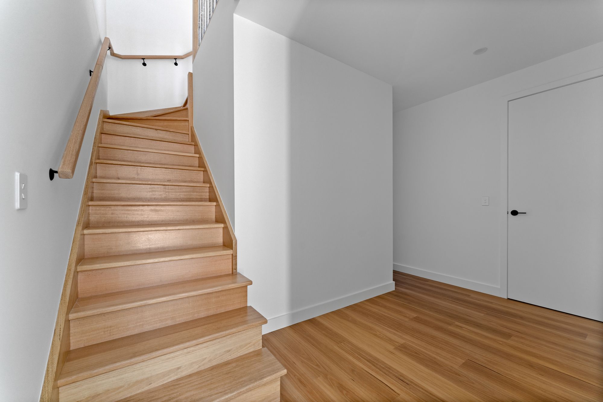 27 Paringa Road — photo 6 of 16