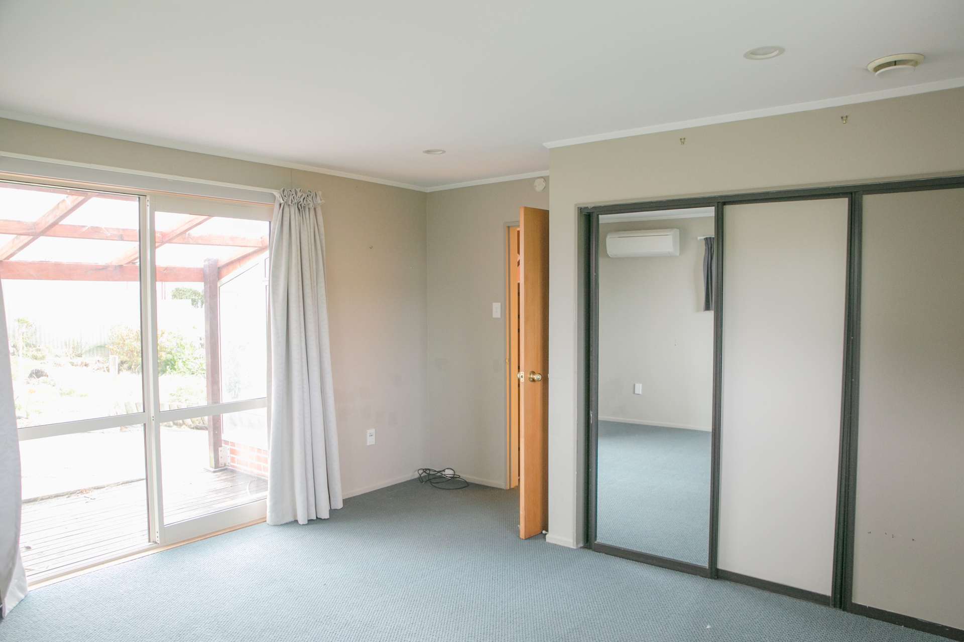 14 Marine Parade photo 20