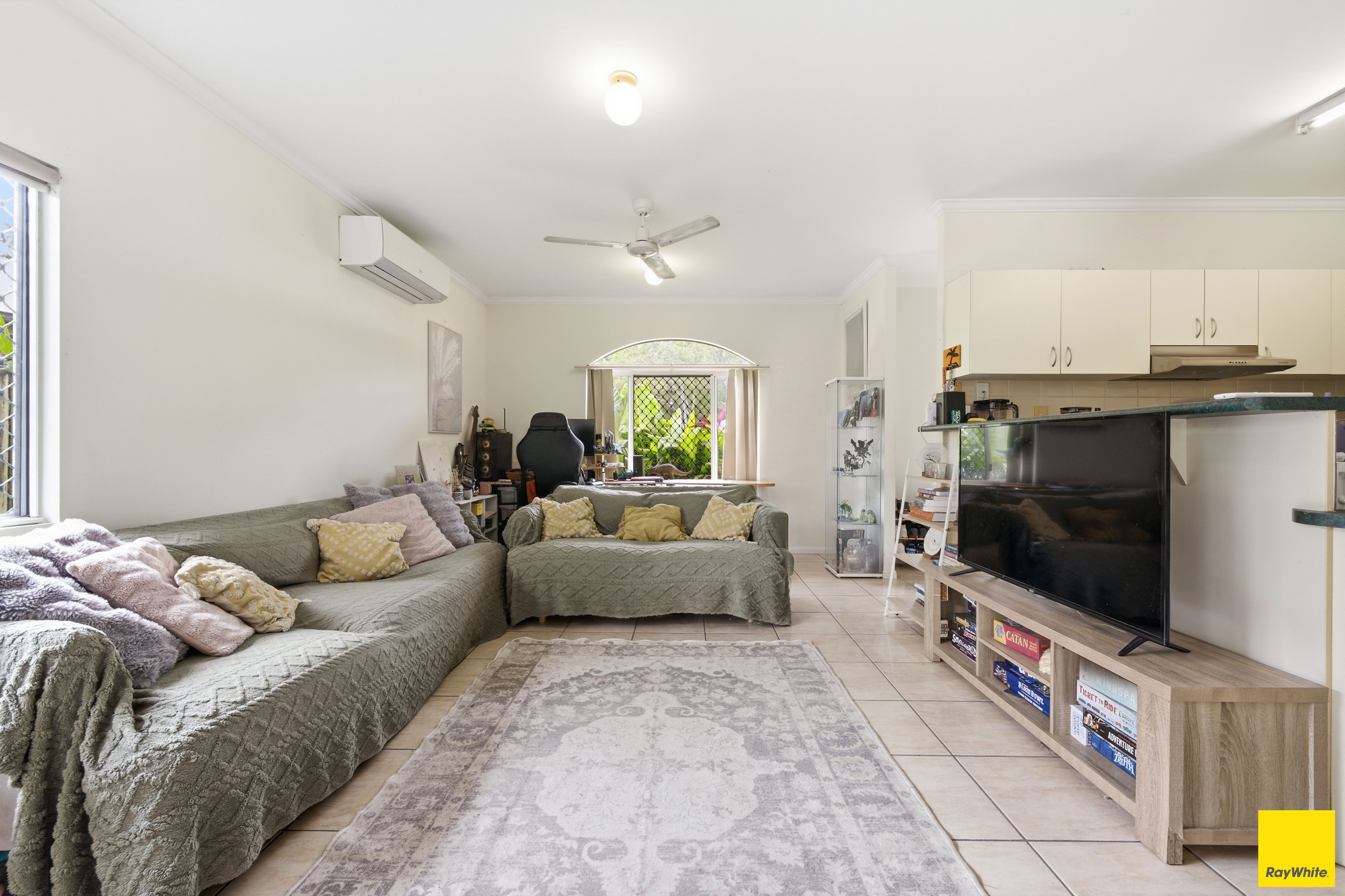 12 Moore Road — photo 4 of 16