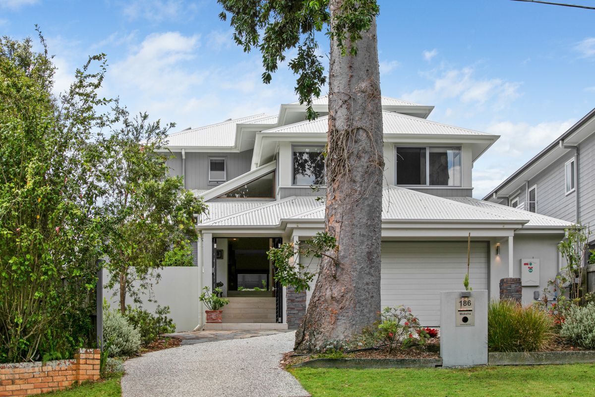 186 Cliveden Avenue, Corinda QLD 4075