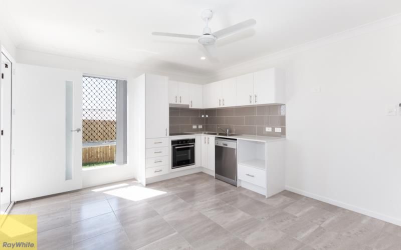 2/17 Pemswood Close, Deebing Heights, QLD 4306