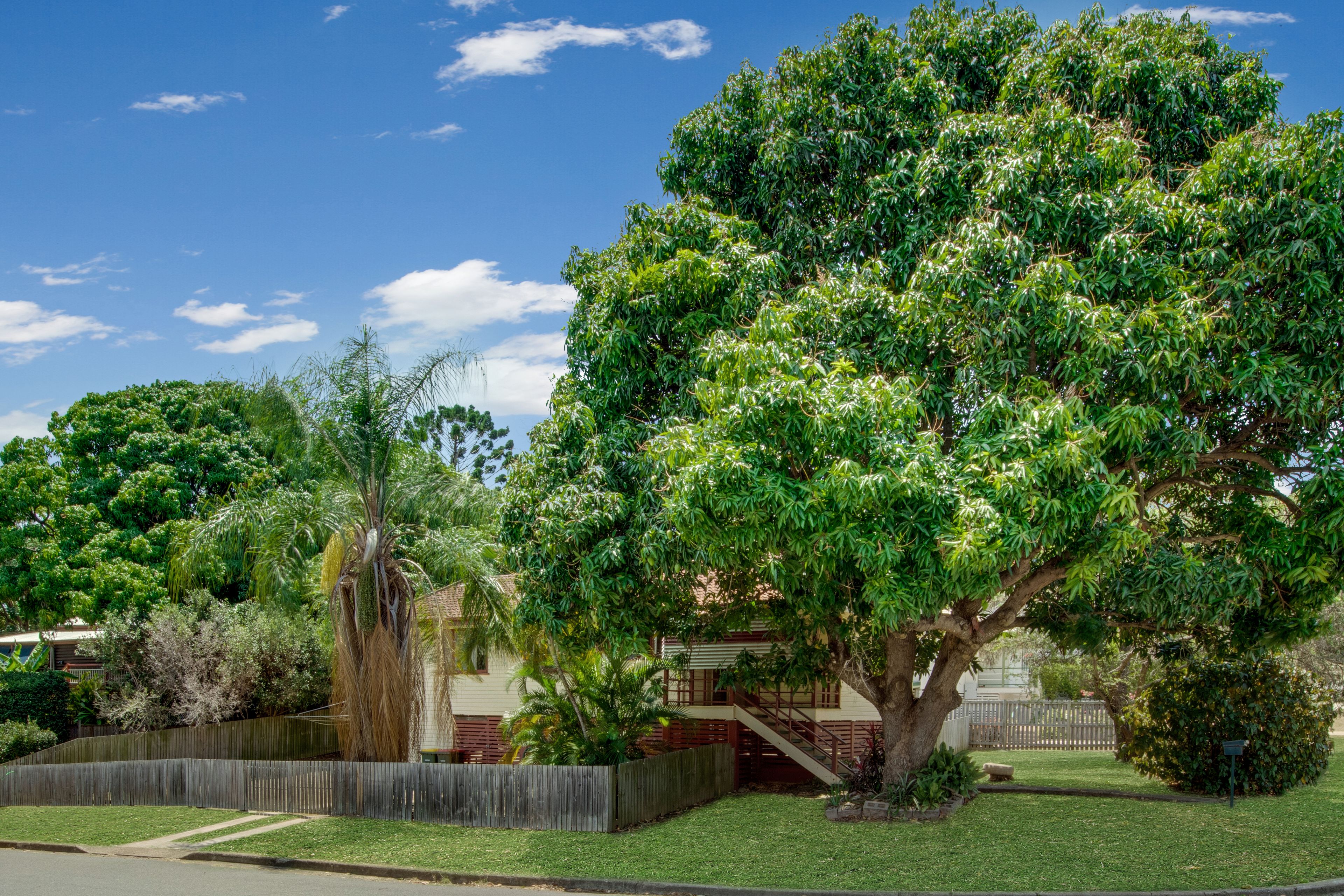 2 Carron Street, West Gladstone, QLD 4680