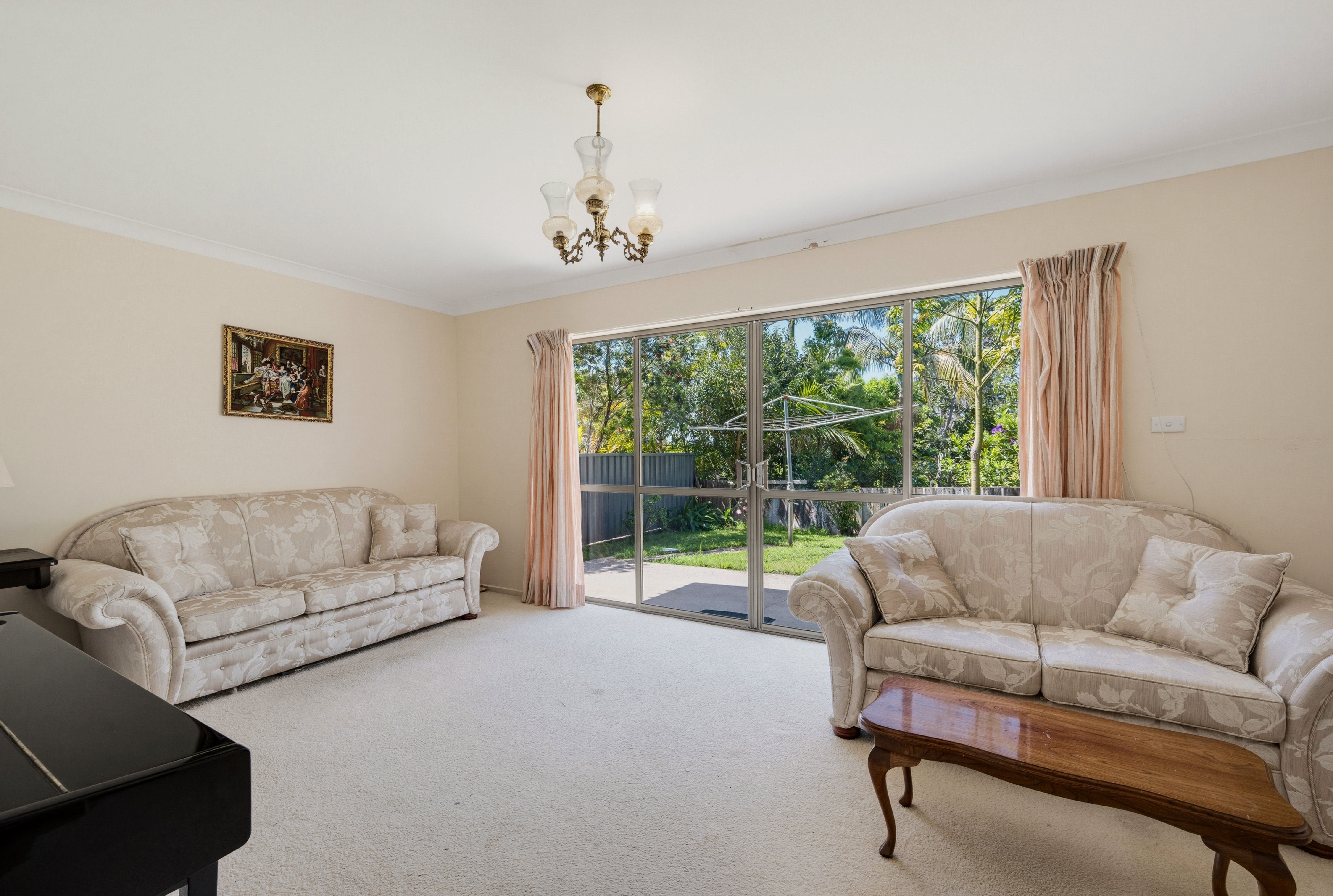 10 Kadina Crescent — photo 5 of 22