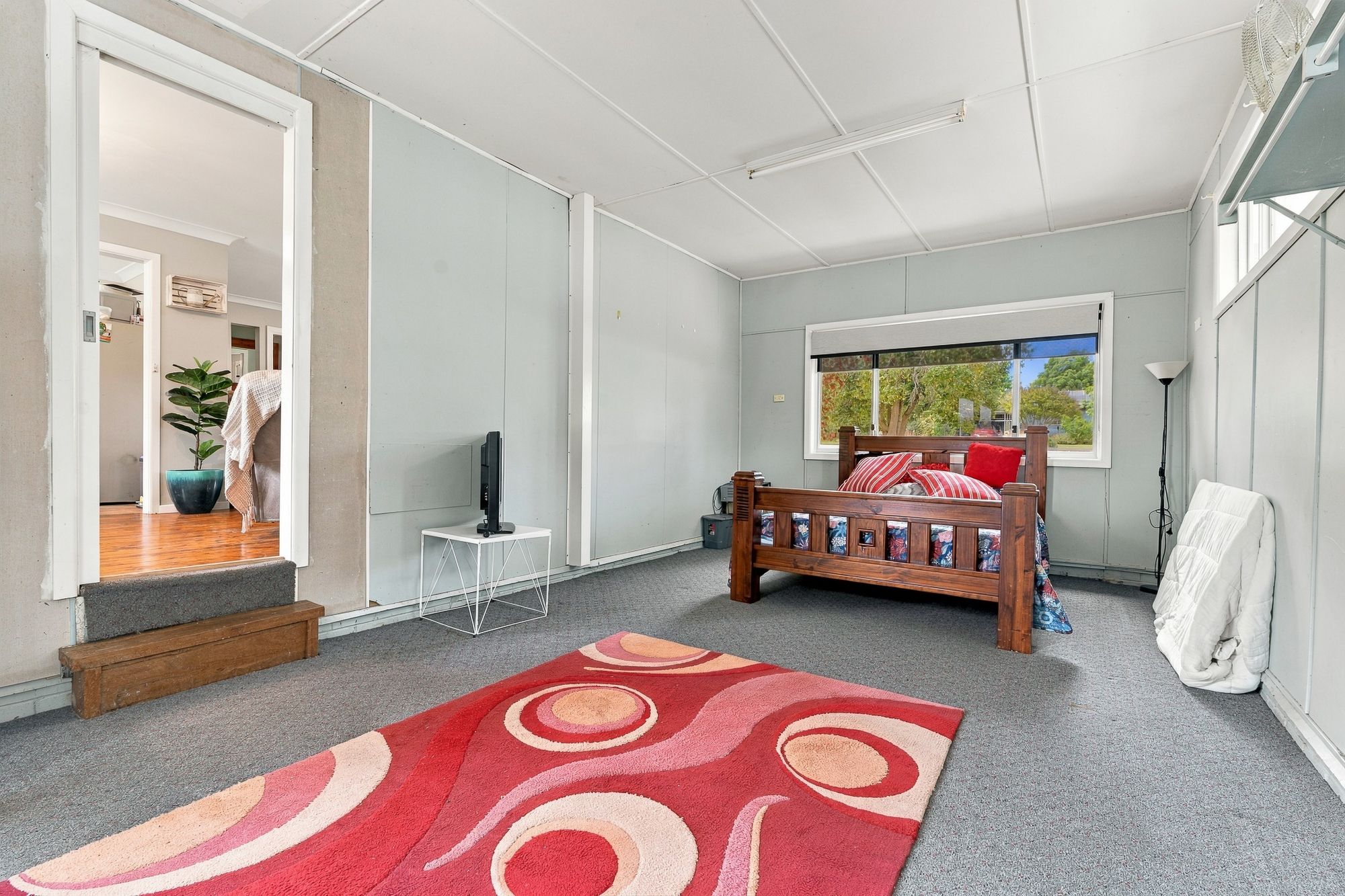 31 Toogong Street — photo 8 of 15