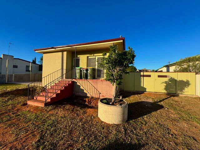 14 Murn Crescent, Whyalla Norrie, SA 5608