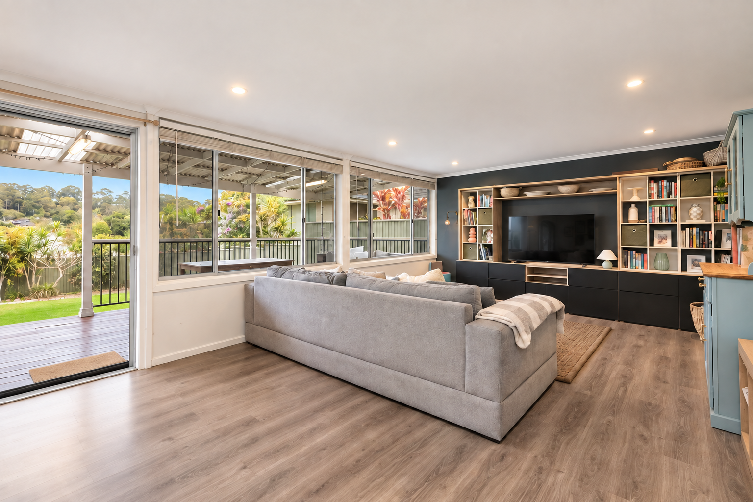 8 Jirramba Avenue — photo 3 of 12