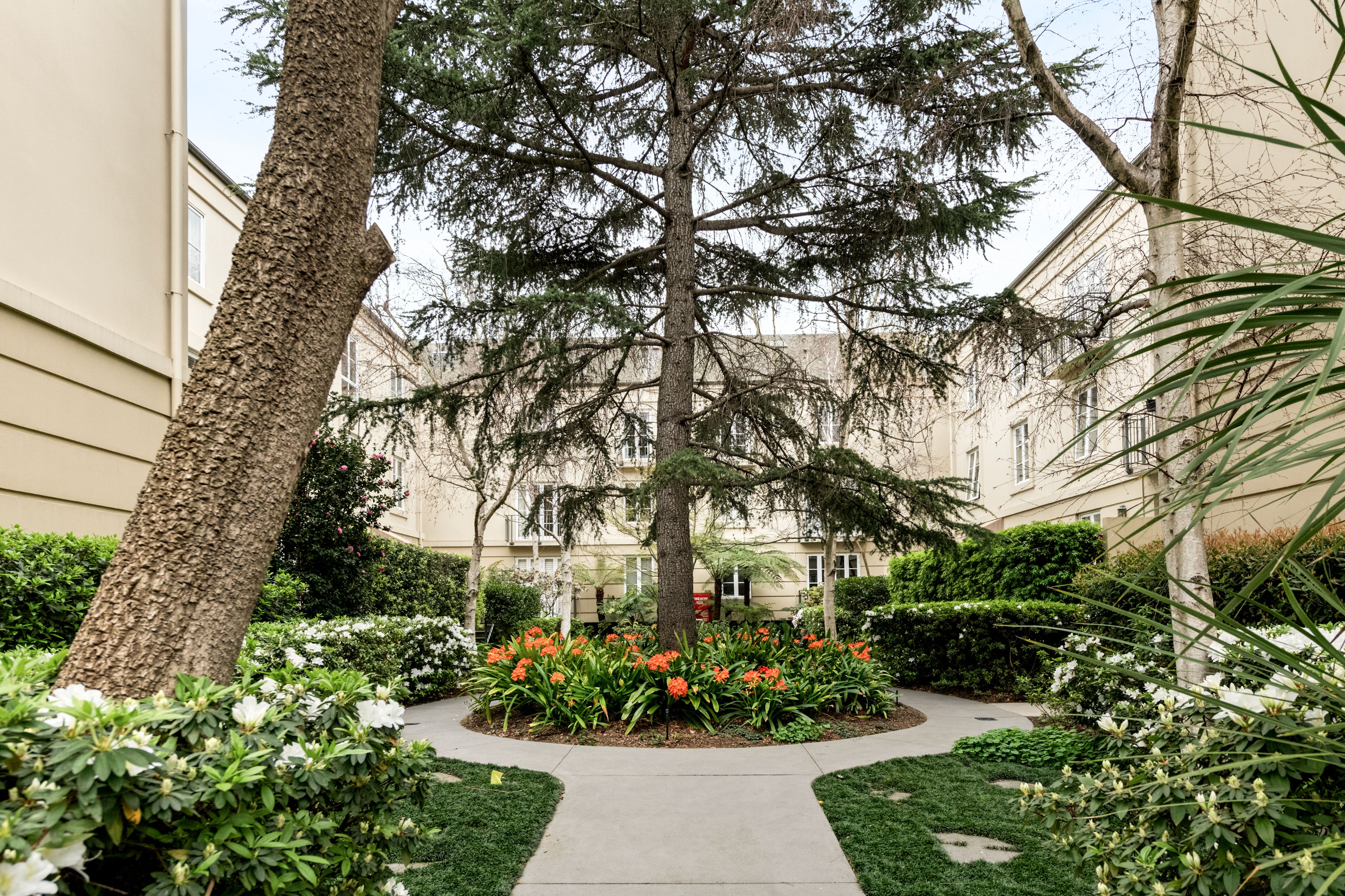 71/211 Wellington Parade South, East Melbourne, VIC 3002