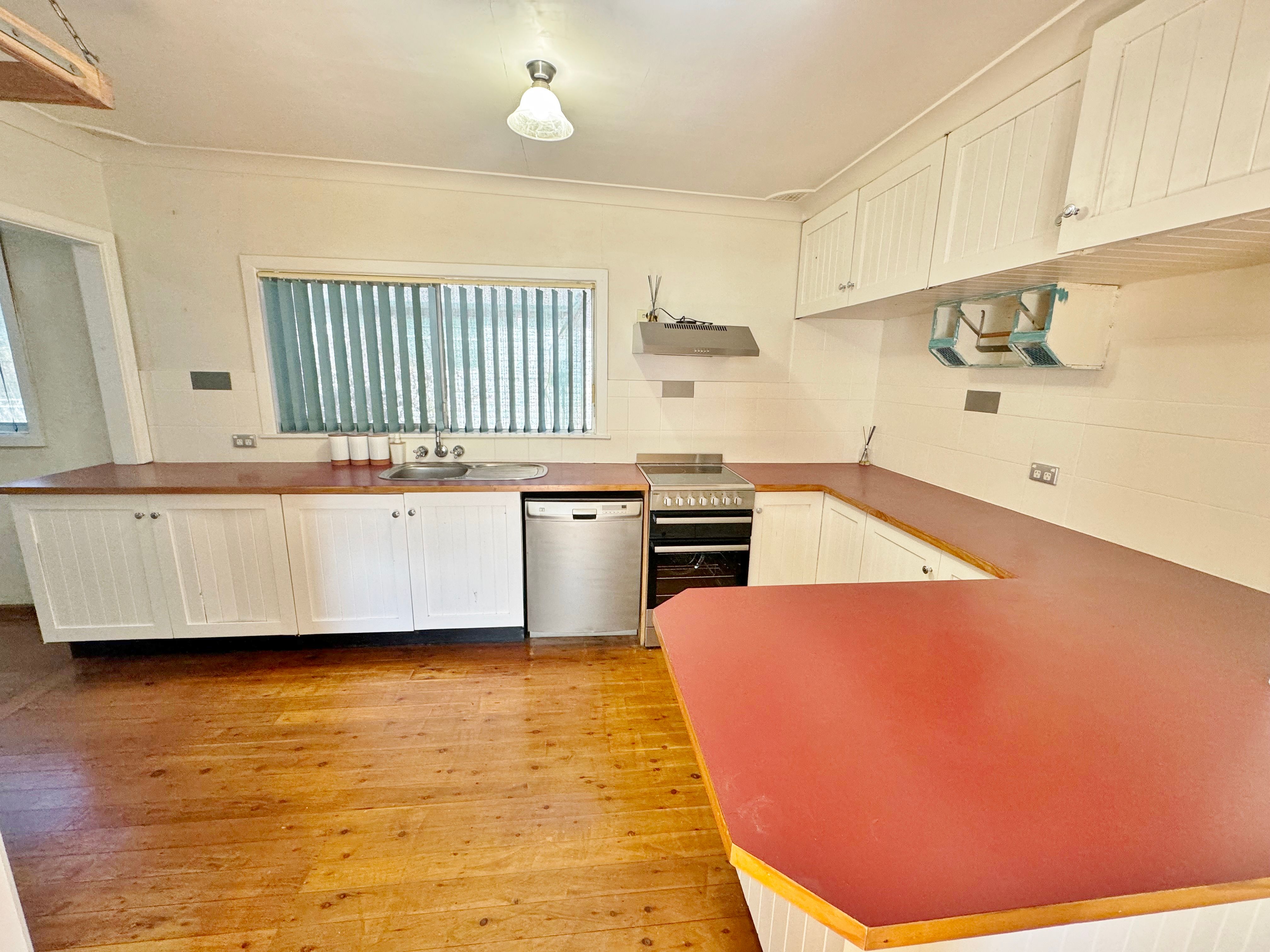 29 Binalong Street, Young, NSW 2594