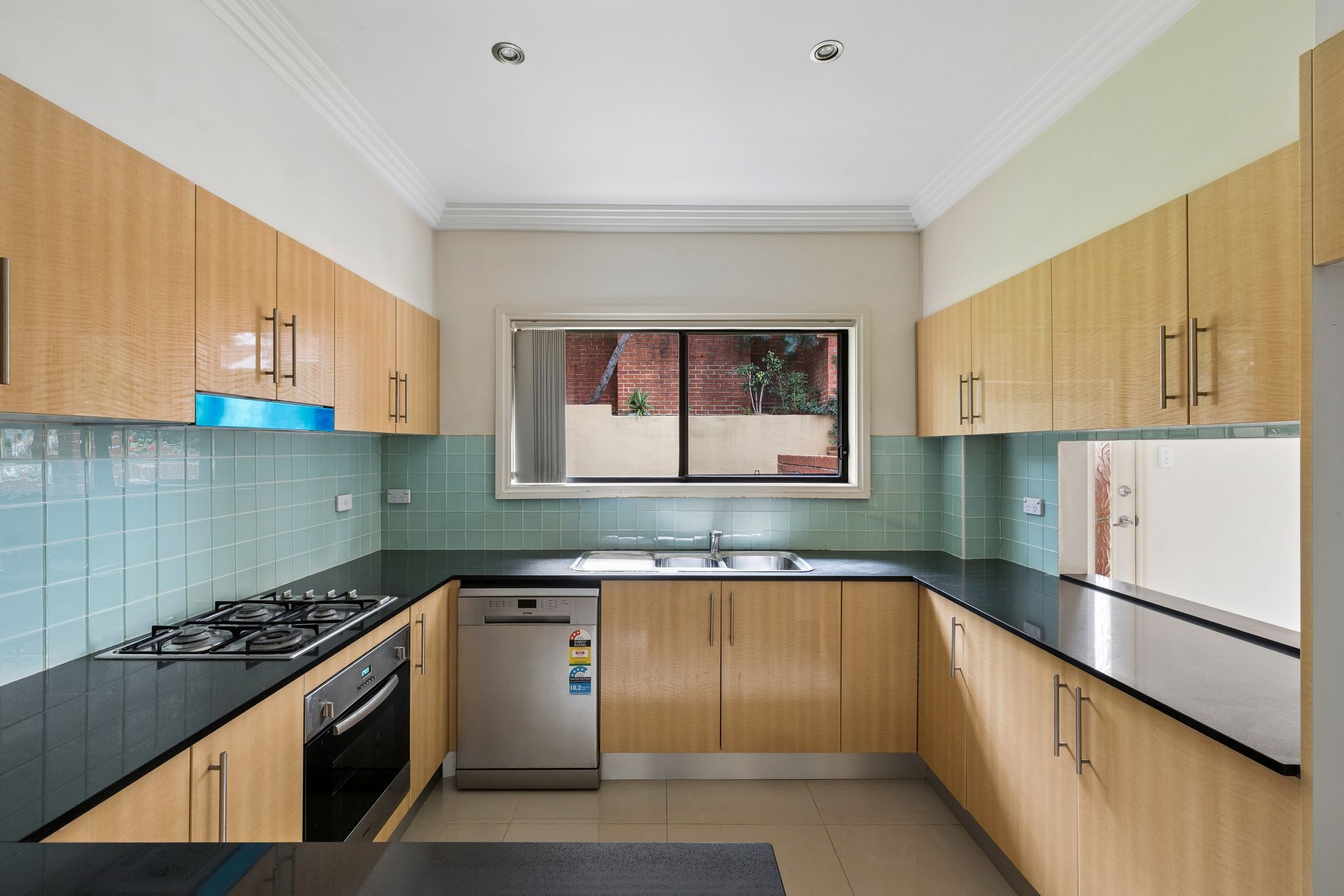 5/28-30 Yattenden Crescent — photo 4 of 15