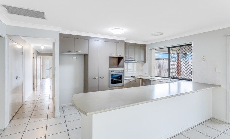8 Barambah Circuit, Warner, QLD 4500