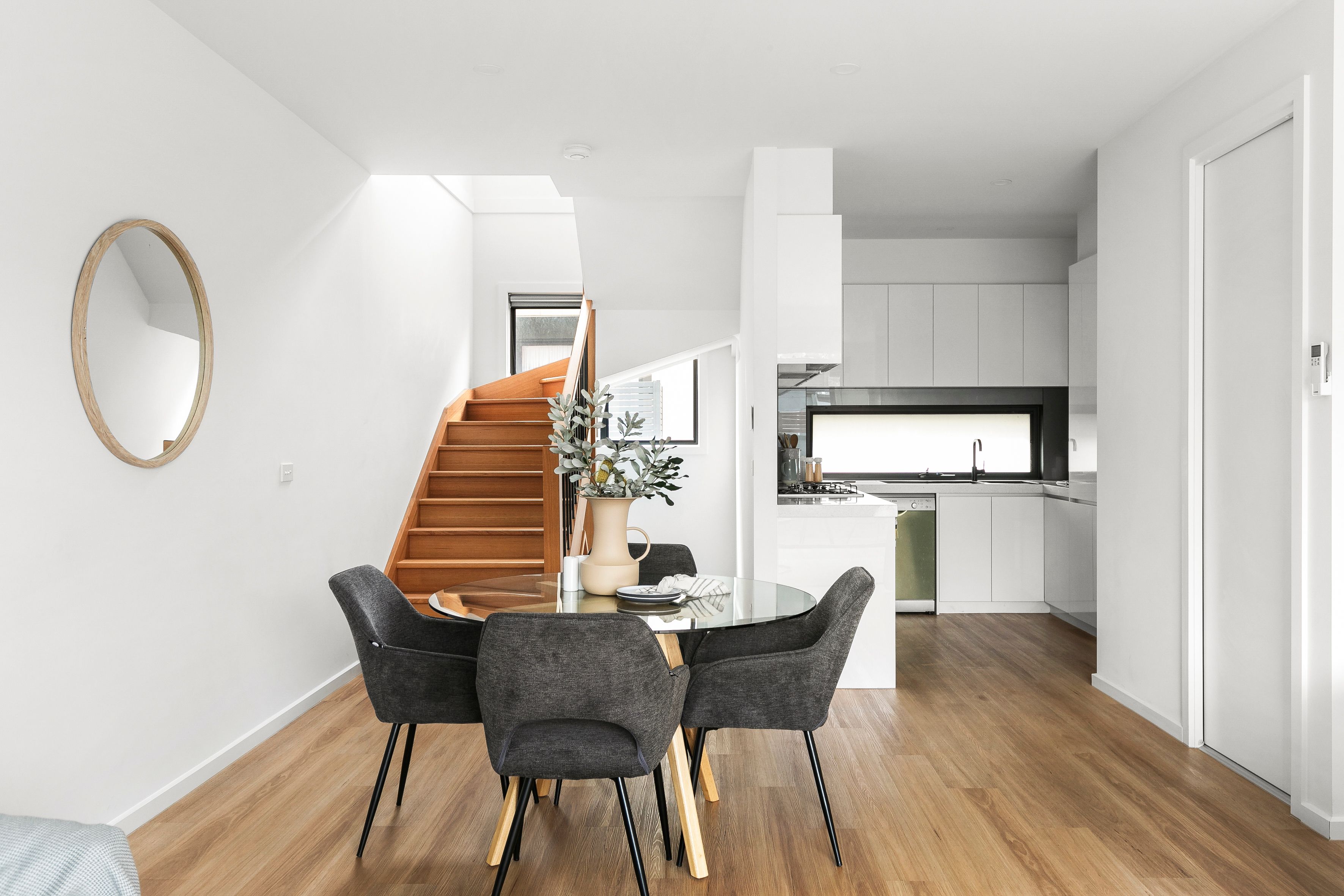 4/96 Snell Grove — photo 5 of 19