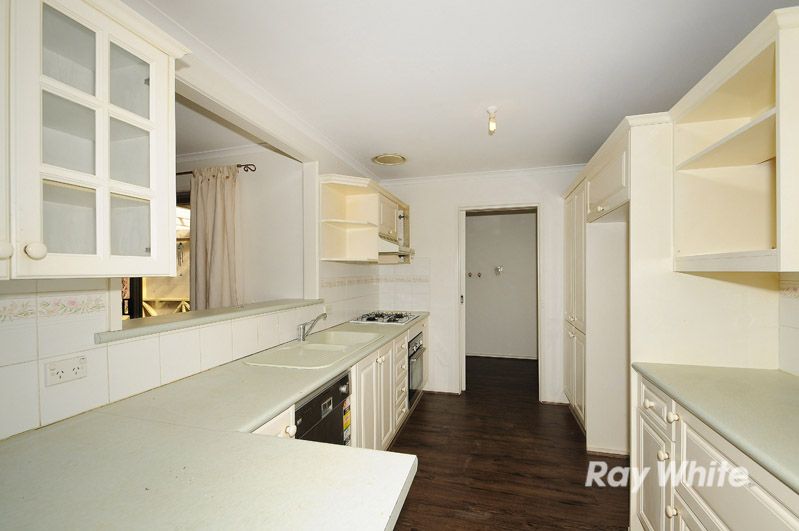 5 Oleosa Court, Frankston, VIC 3199