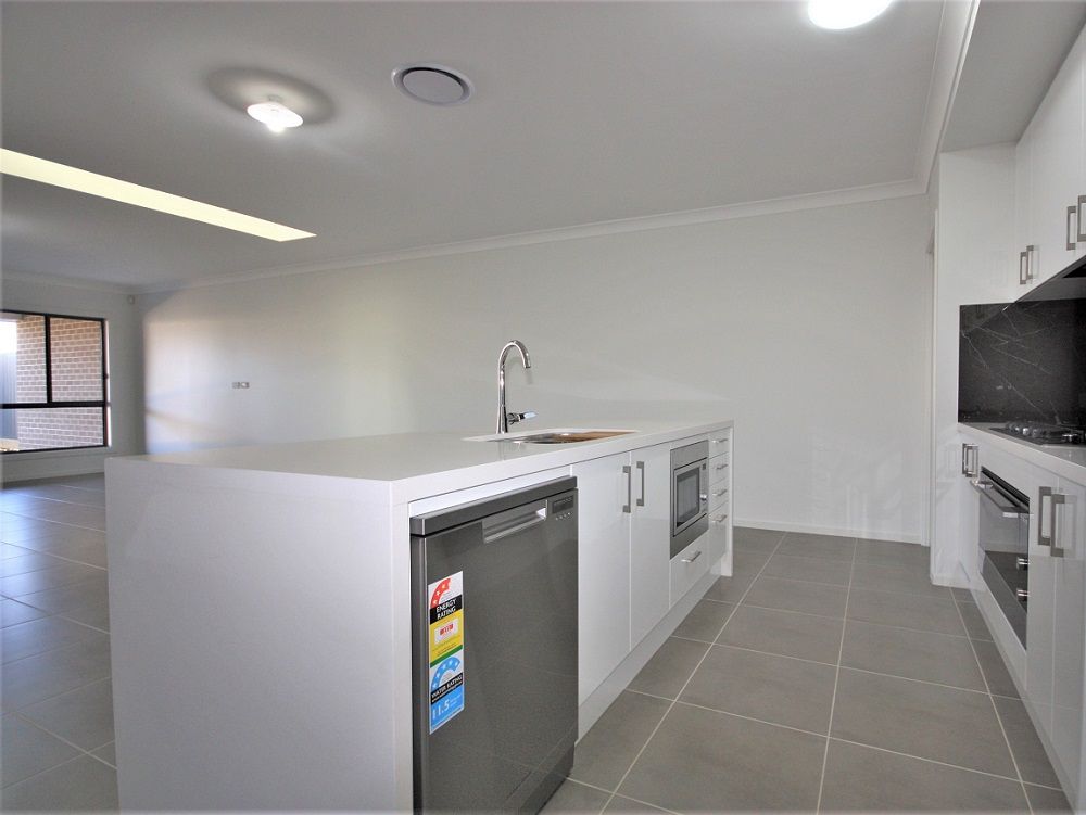 41 Madden Street, Oran Park, NSW 2570