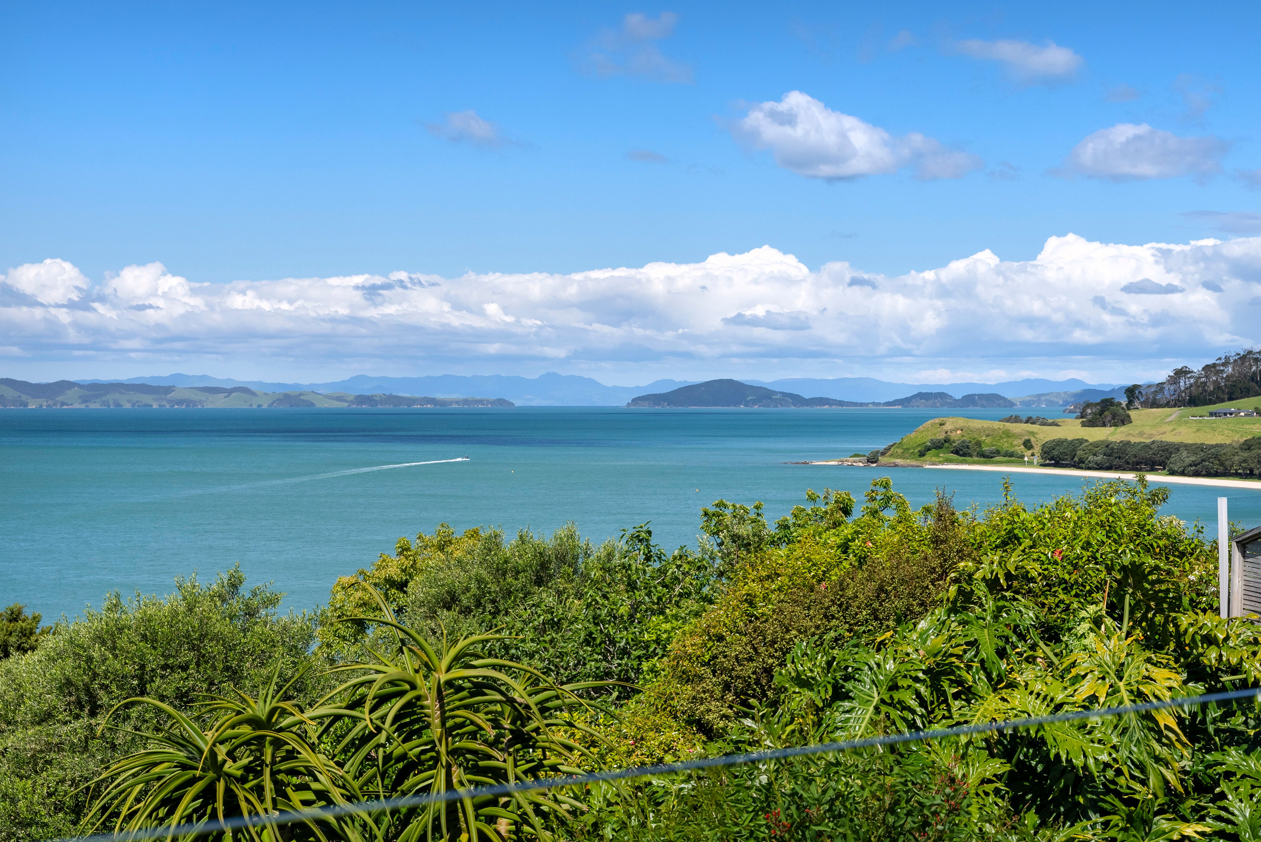25 Te Pene Road, Maraetai, Manukau City