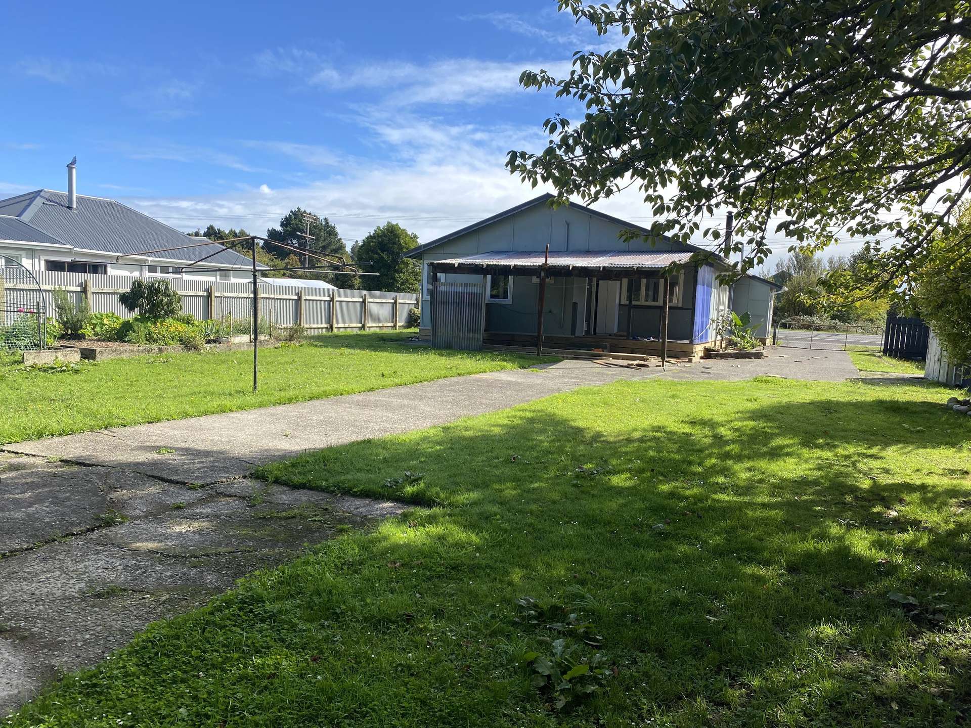 90 Brougham Street photo 11