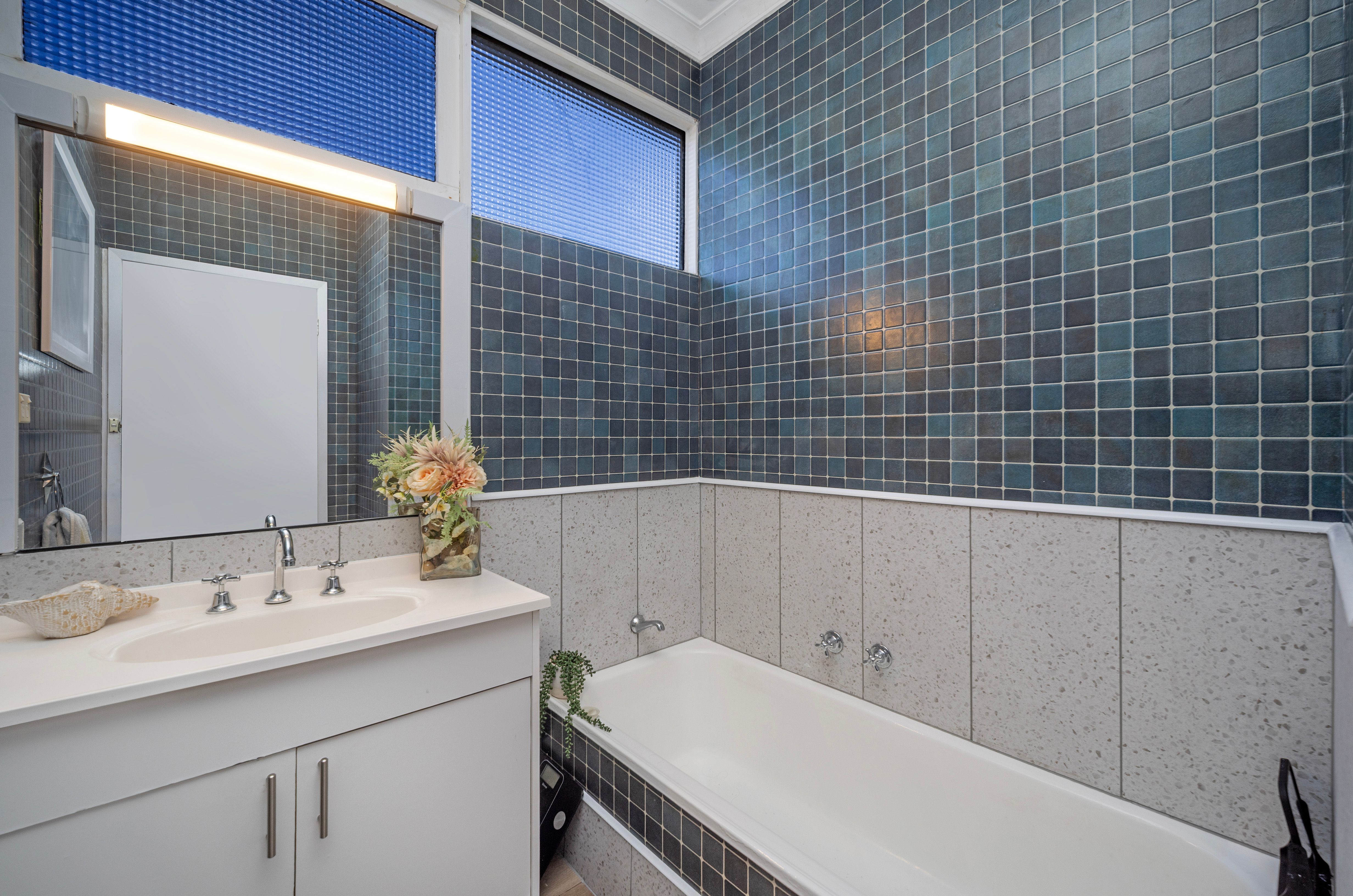 204 Moore Street — photo 6 of 11