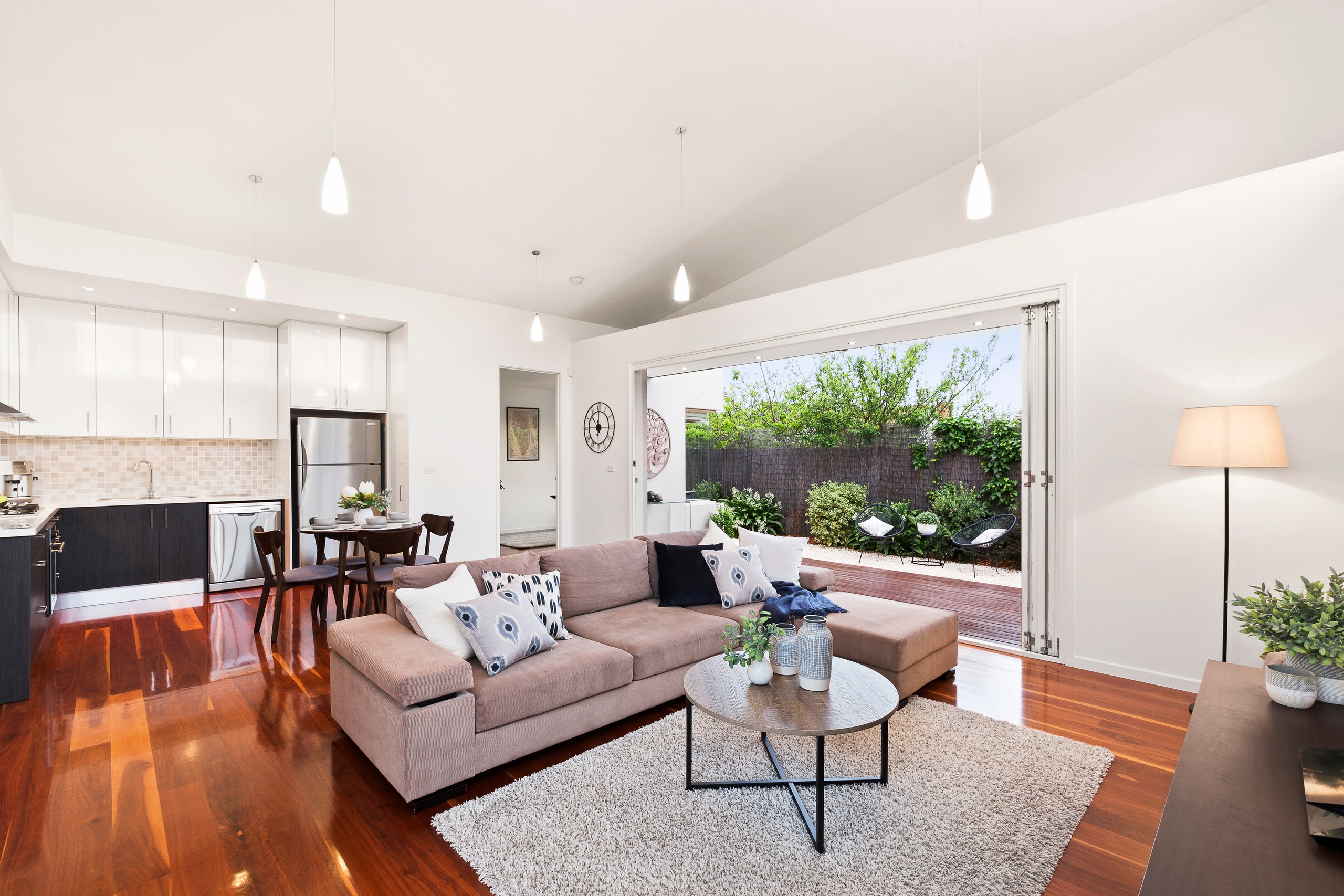 2/25 Simmonds Street, Hughesdale, VIC 3166