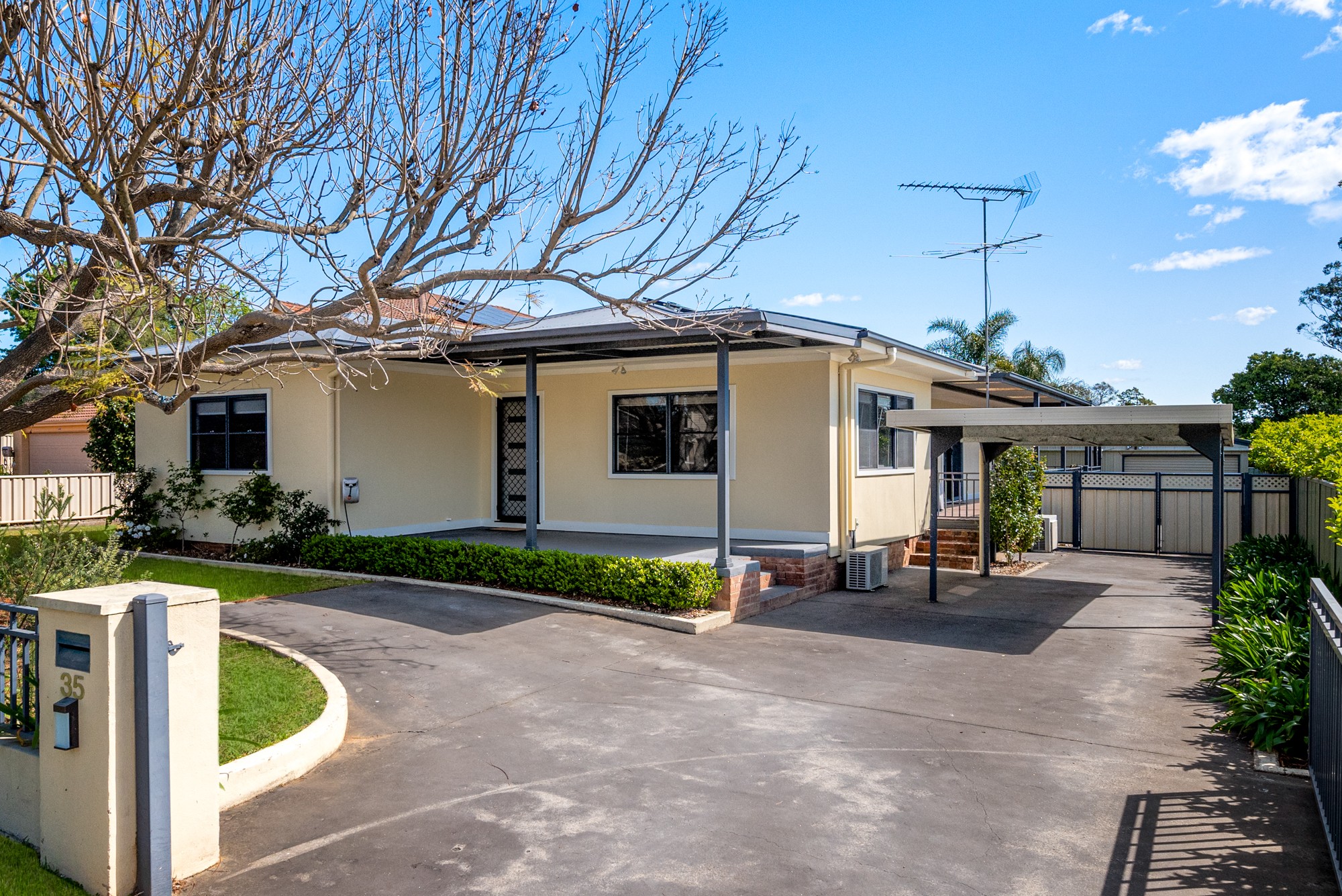 35 Westbourne Avenue, Thirlmere, NSW 2572