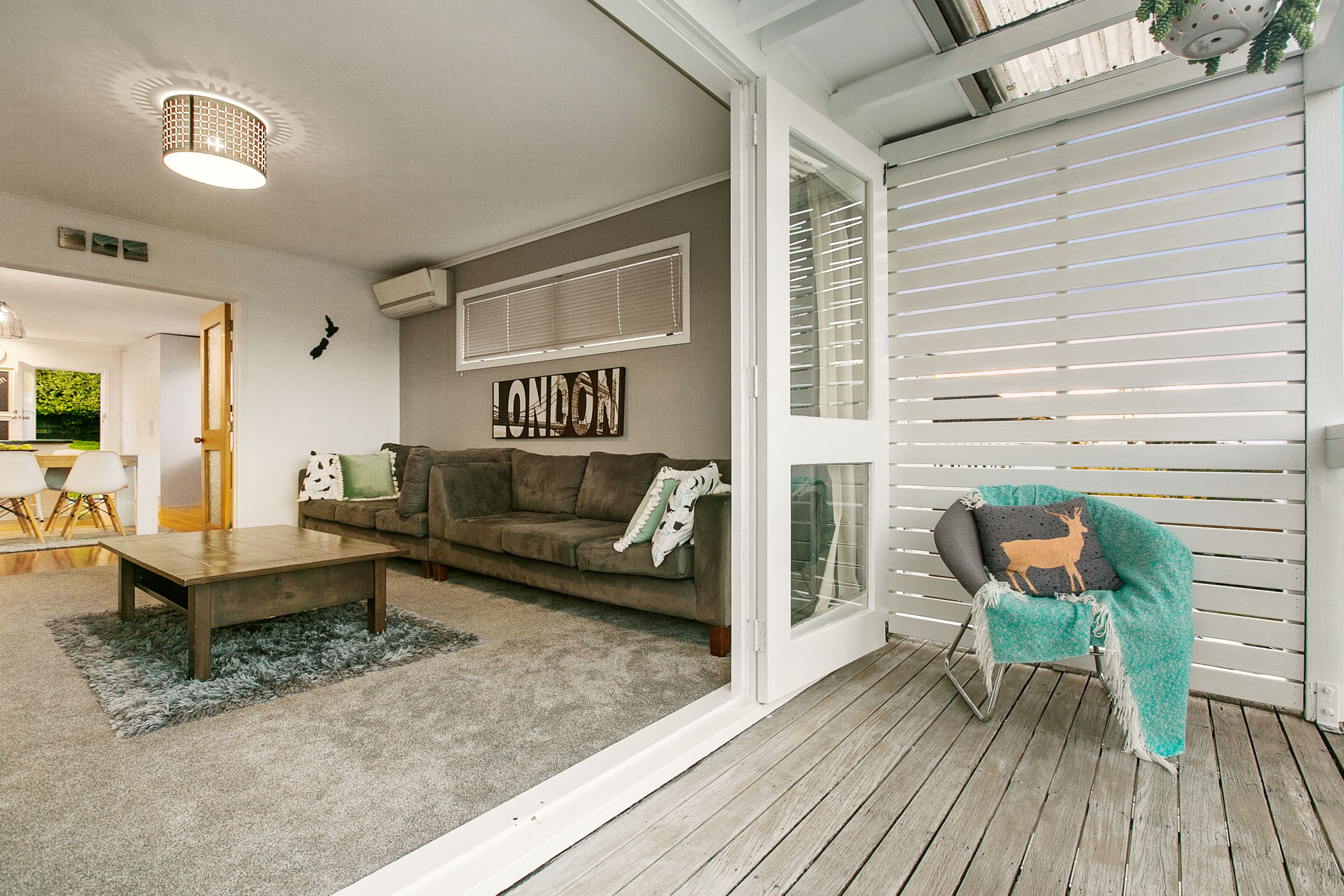 20 Aeroview Drive, Beach Haven, North Shore City