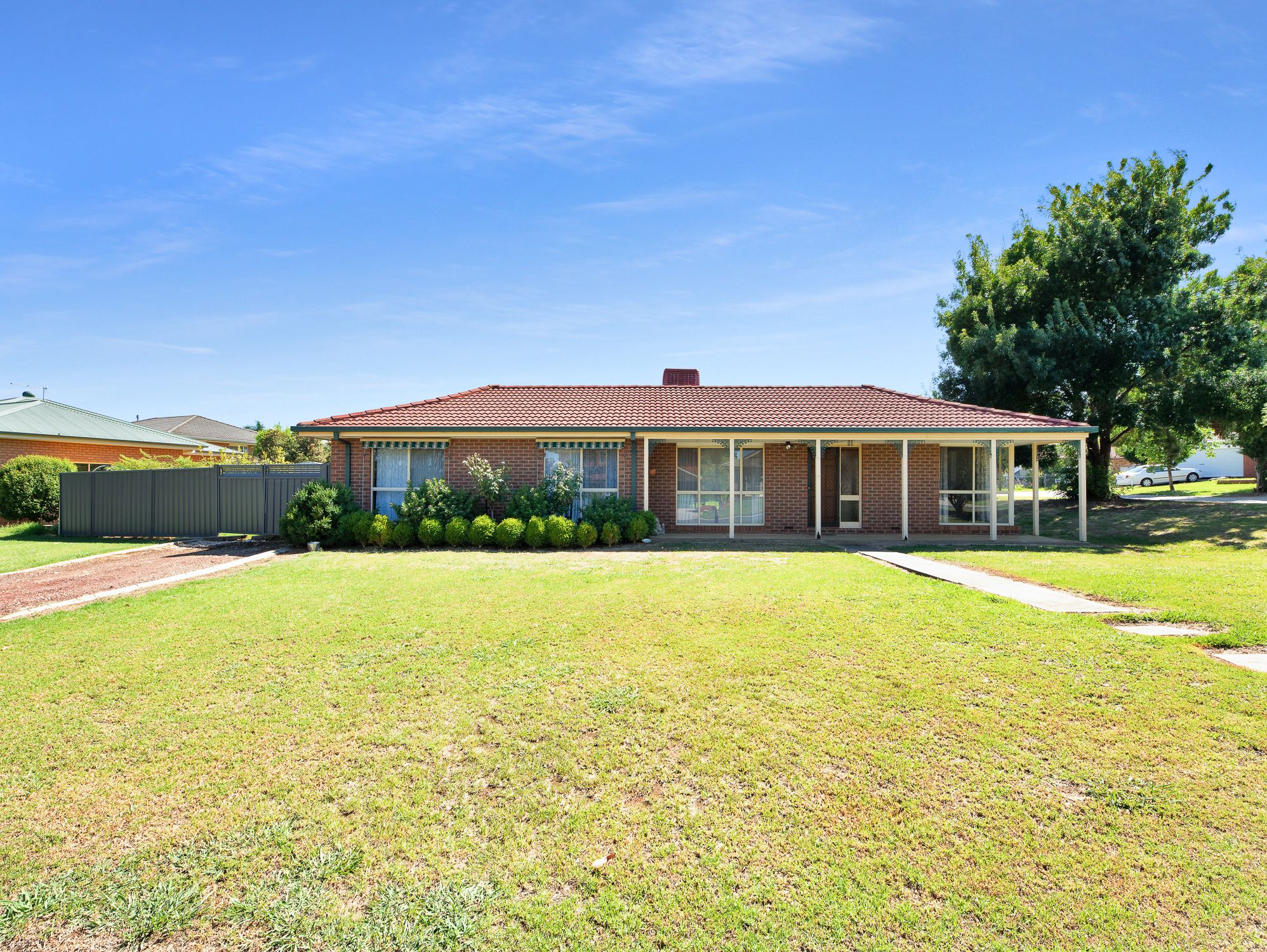 1 Denny Court, Thurgoona NSW 2640