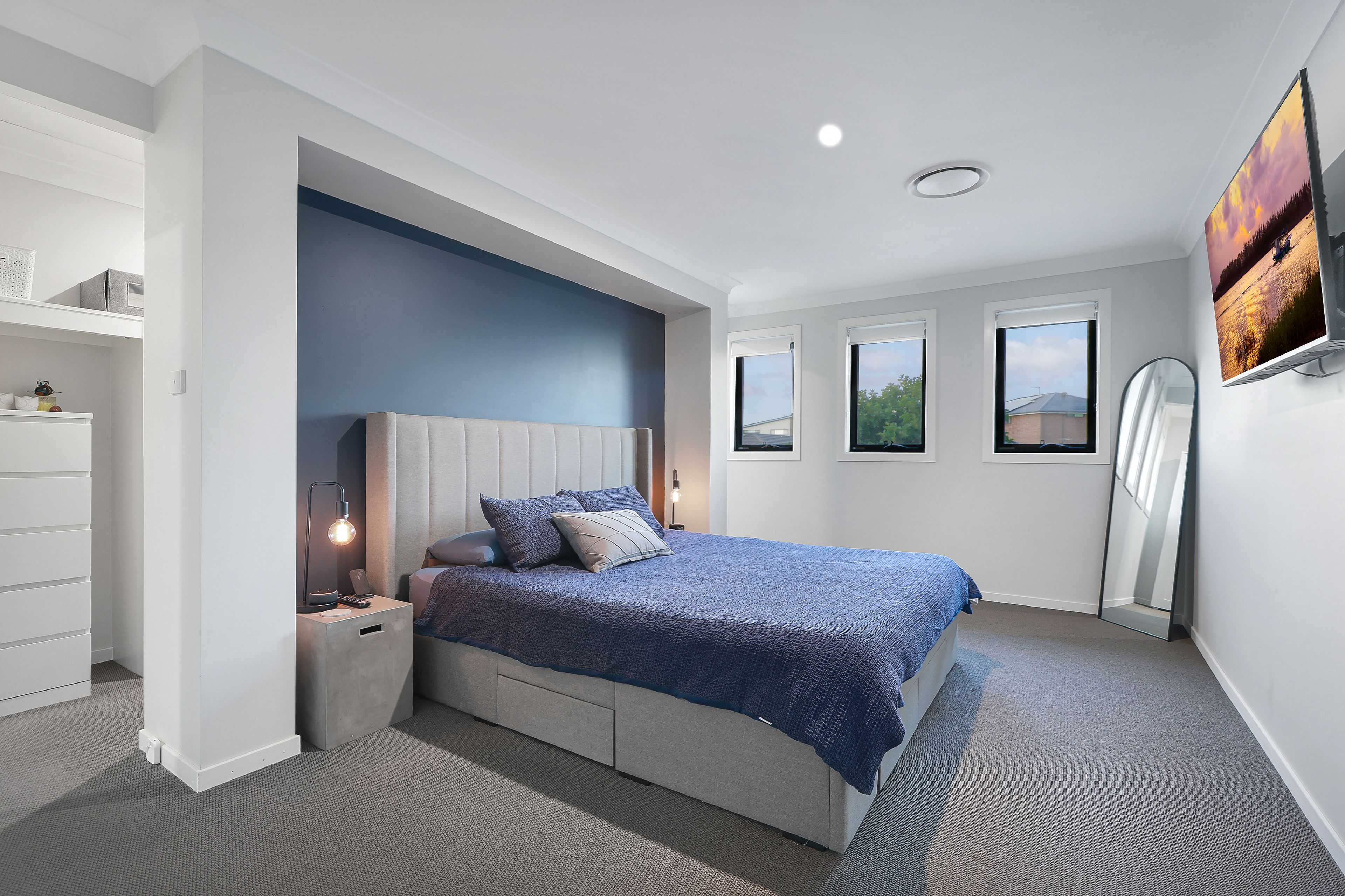 18 Woodgrove Place, Glenmore Park, NSW