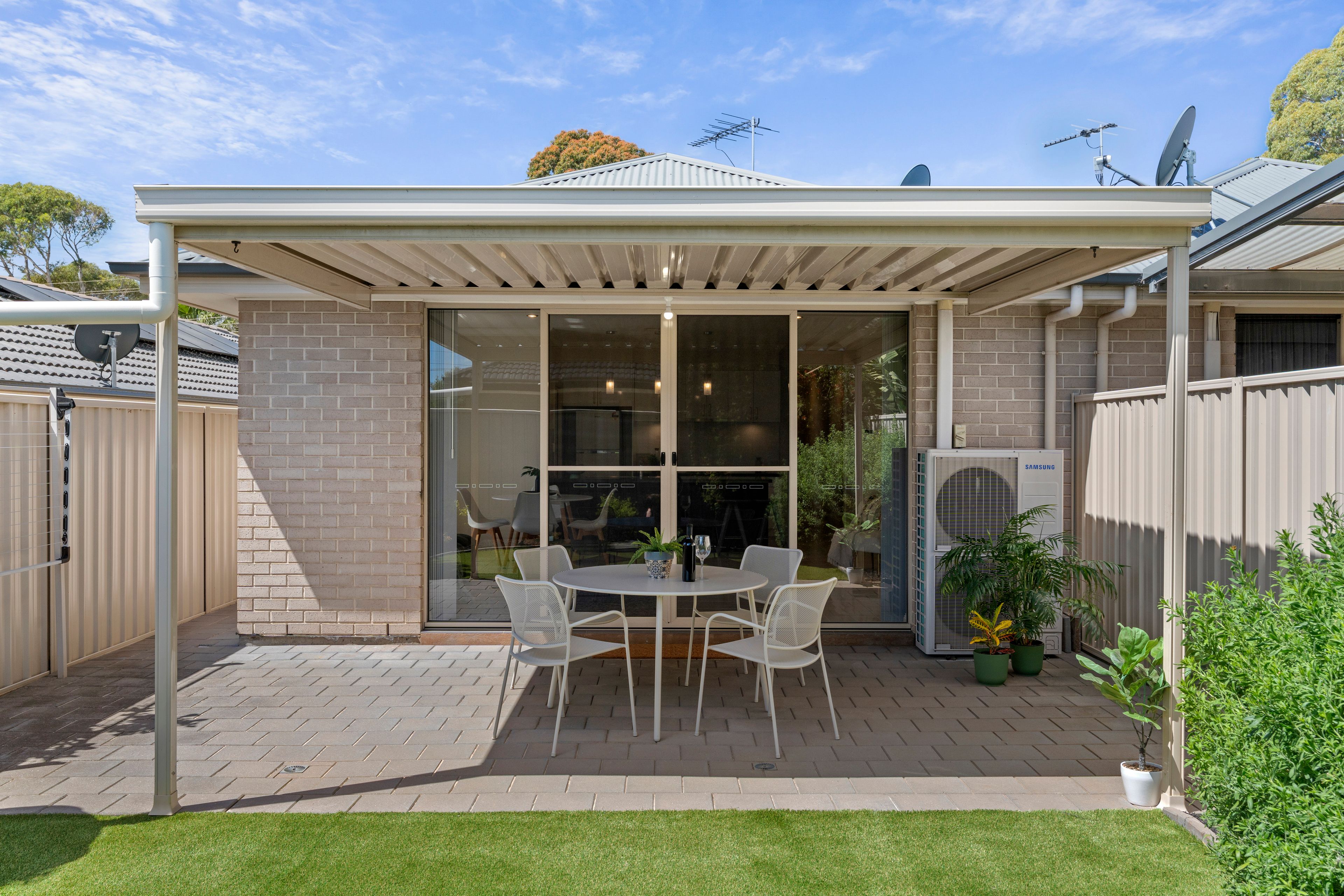 64B White Crescent — photo 18 of 18