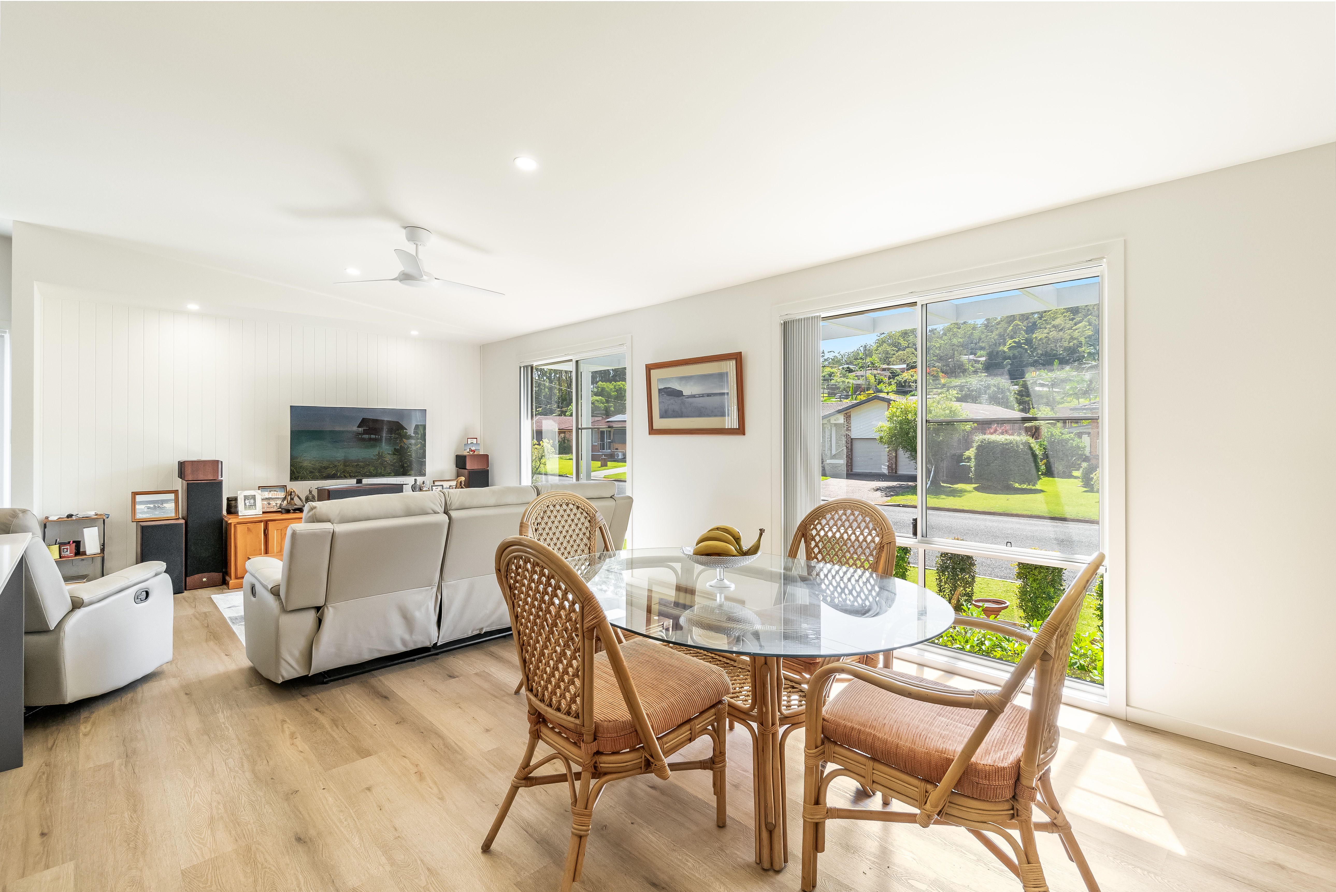 1 Iona Close — photo 4 of 14