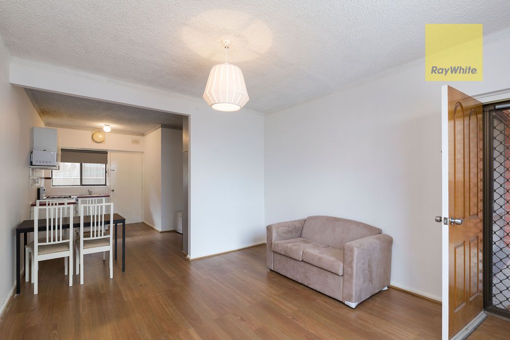 3/63 Downing Street, Hove SA 5048