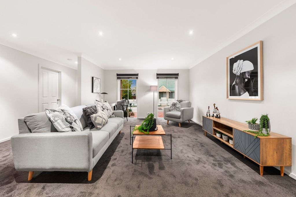 15 Lemon Tree Lane, Greensborough, VIC 3088
