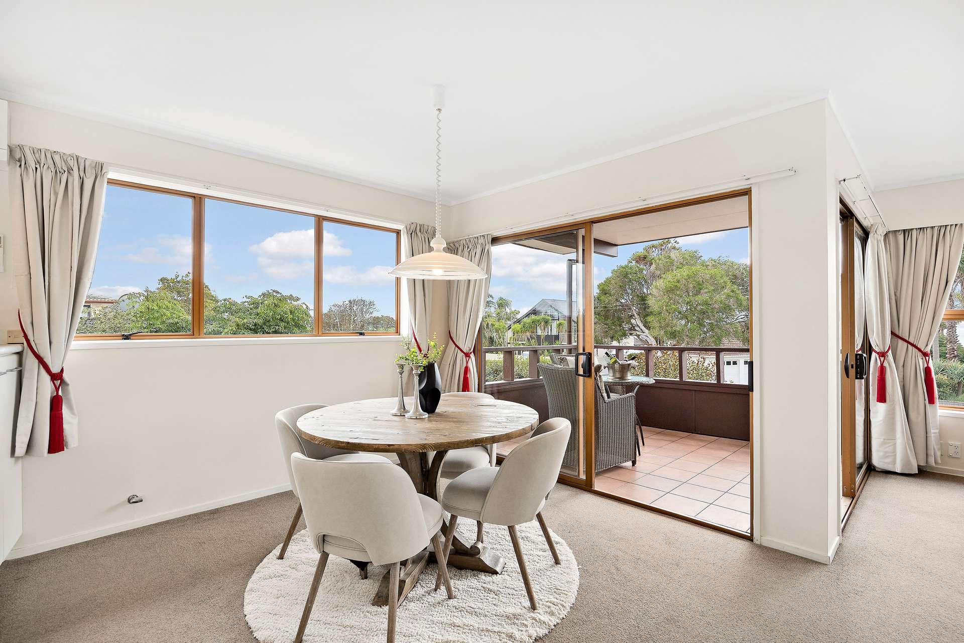 2/115 Clovelly Road photo 5