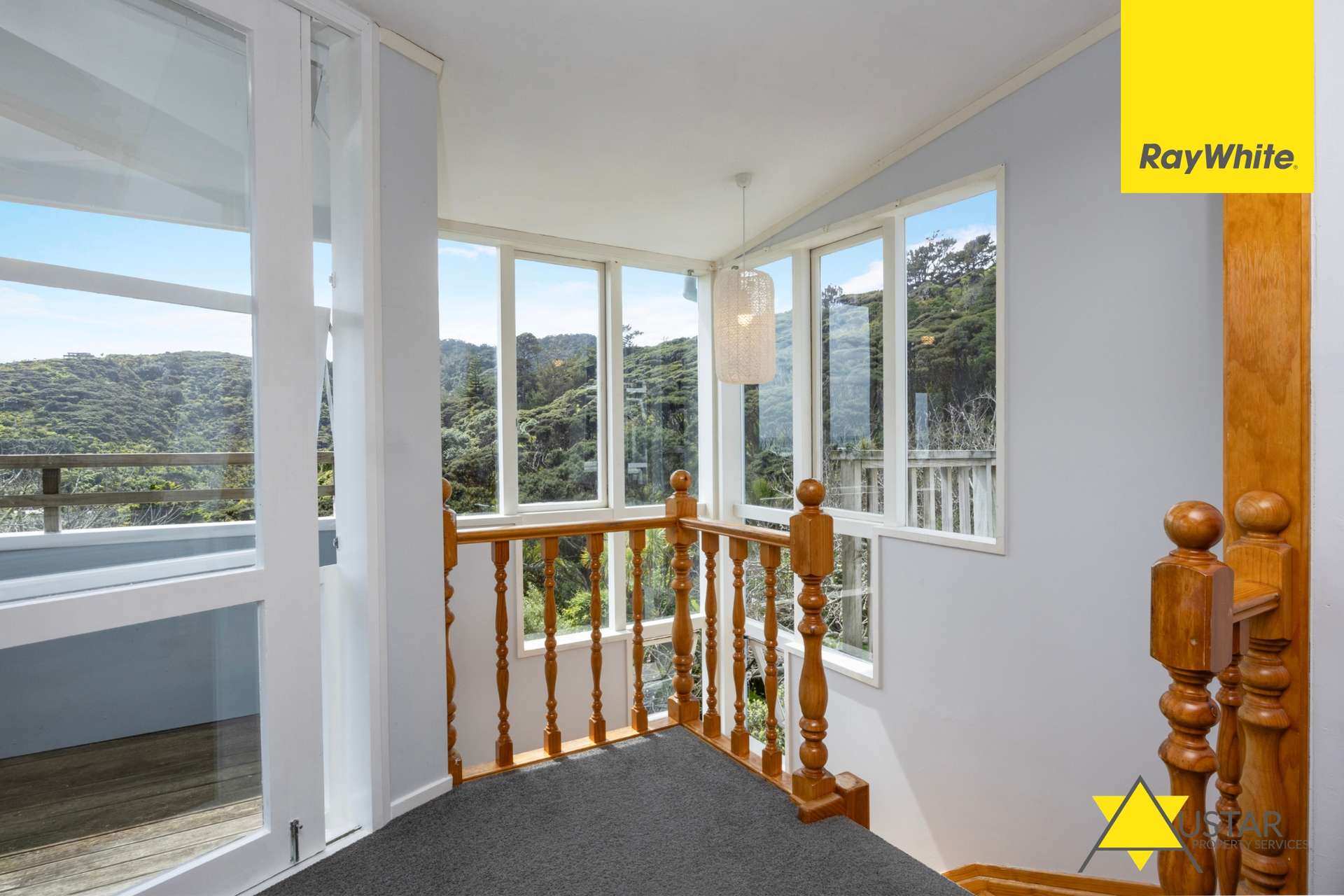 90 Seaview Road photo 8