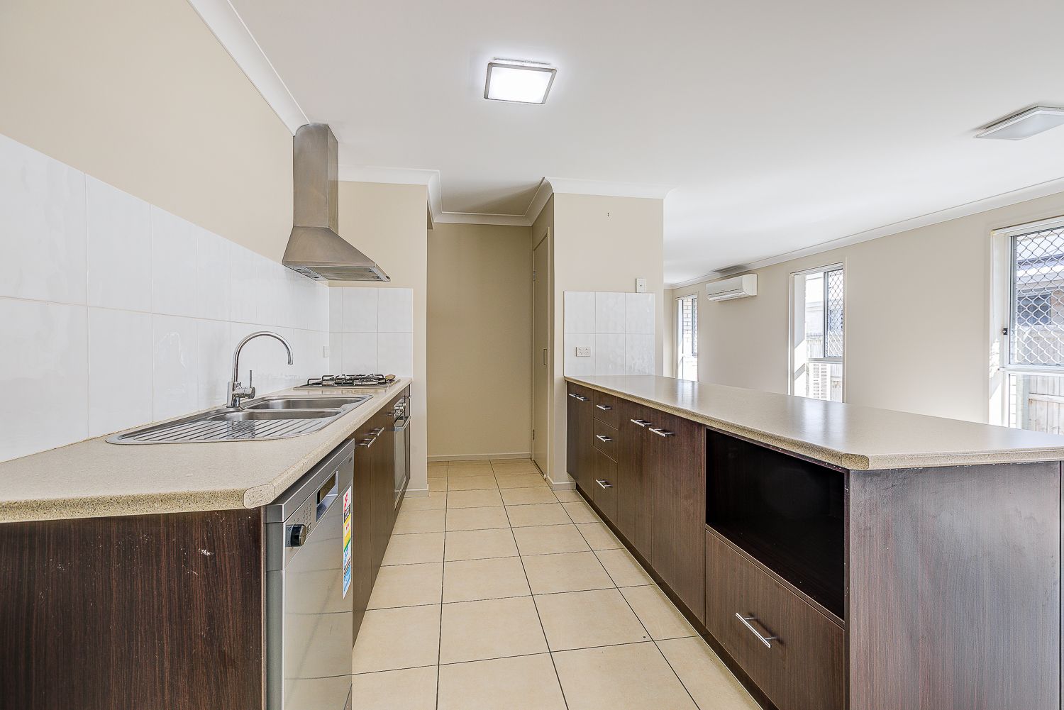 40 Mitchell Street — photo 5 of 13