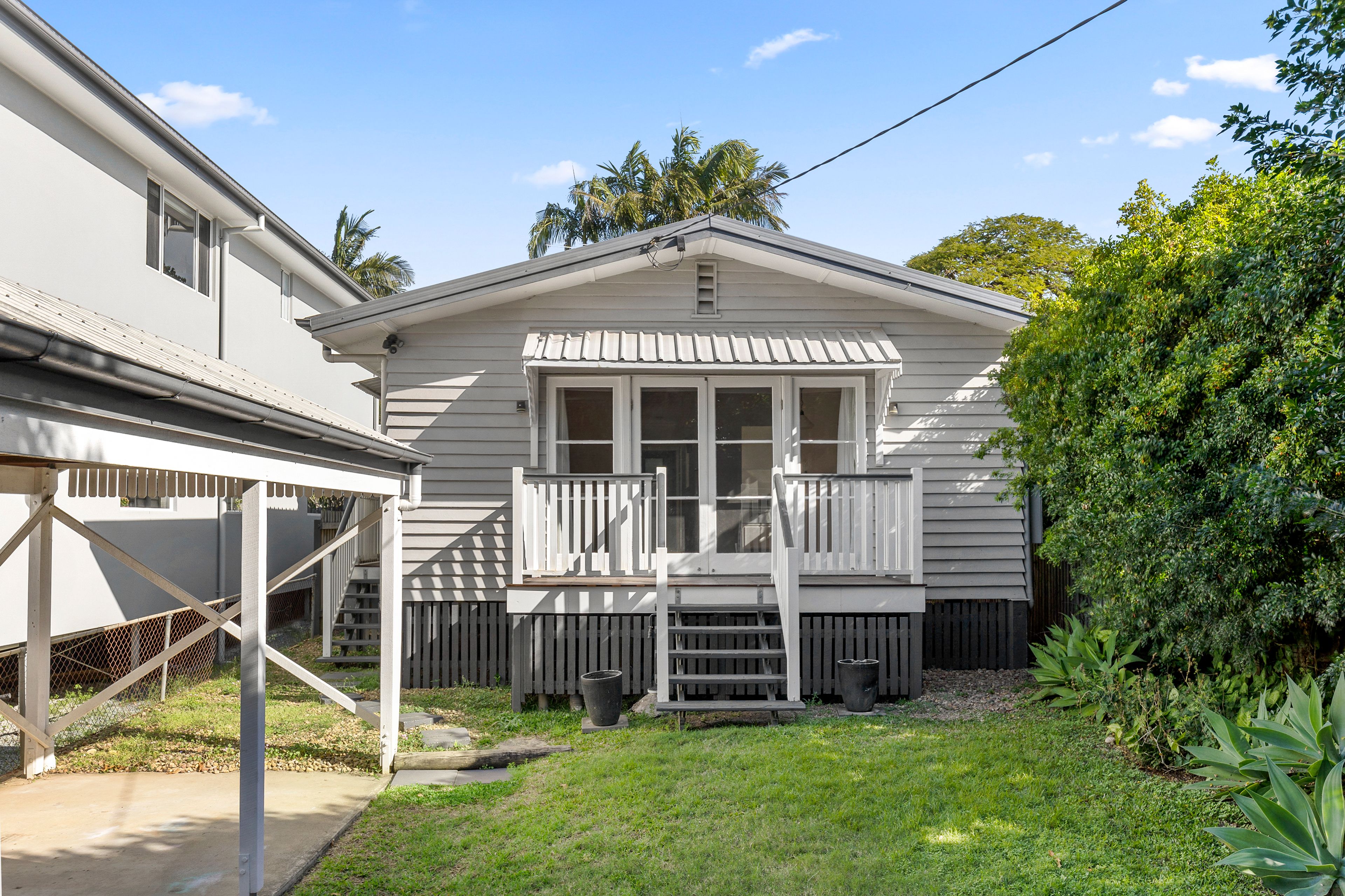 211 Long Street East , Graceville QLD 4075