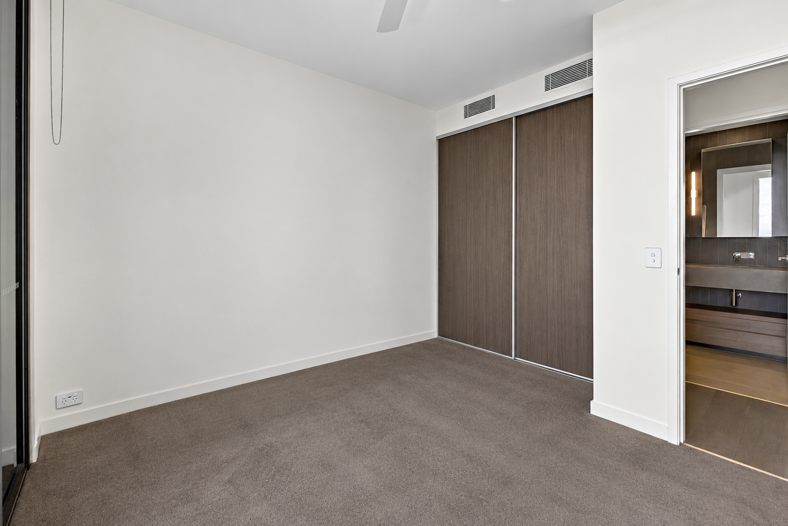 3612/8 Margaret Street — photo 10 of 27
