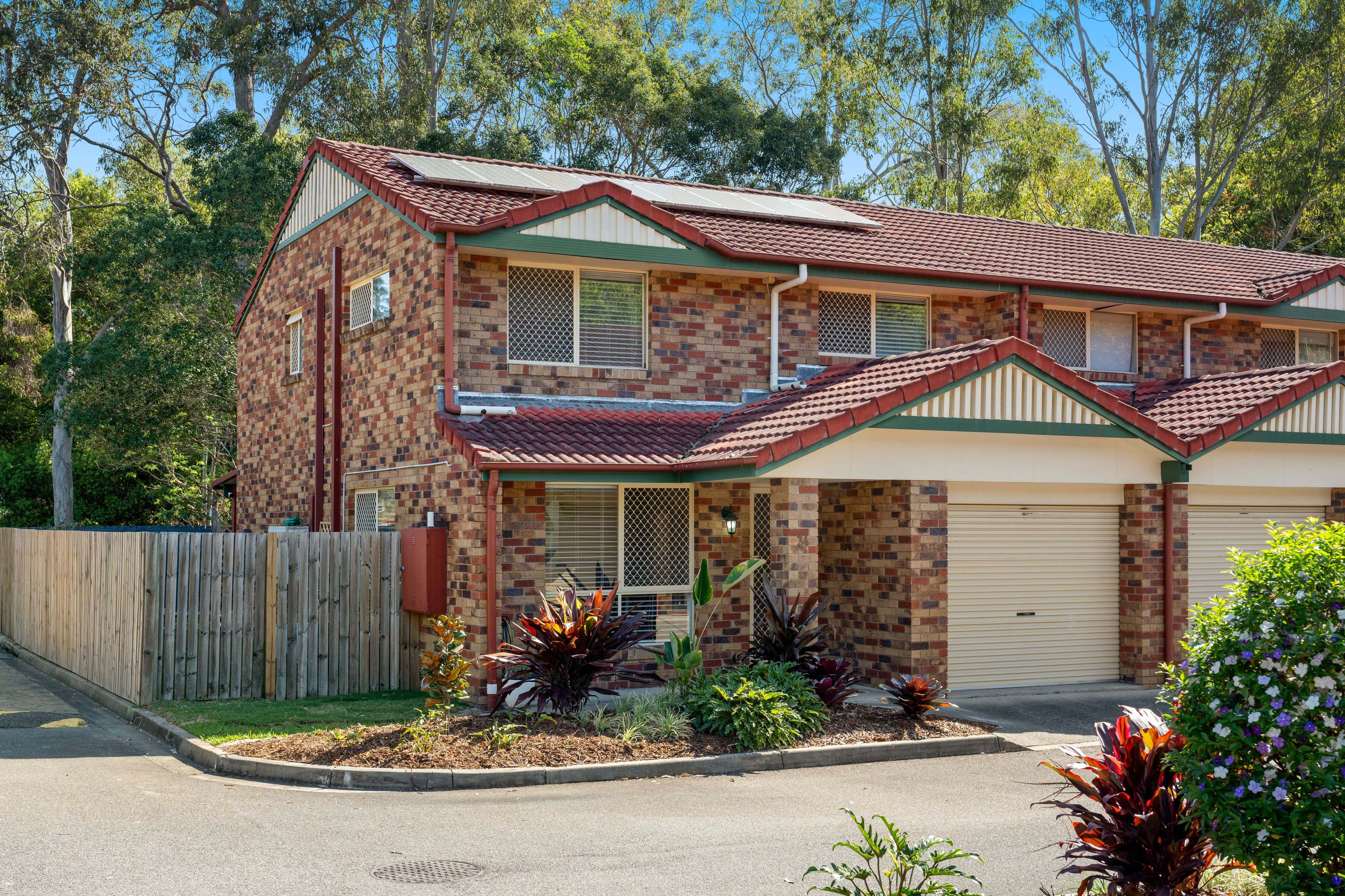 142 Bunya Road, Arana Hills QLD 4054