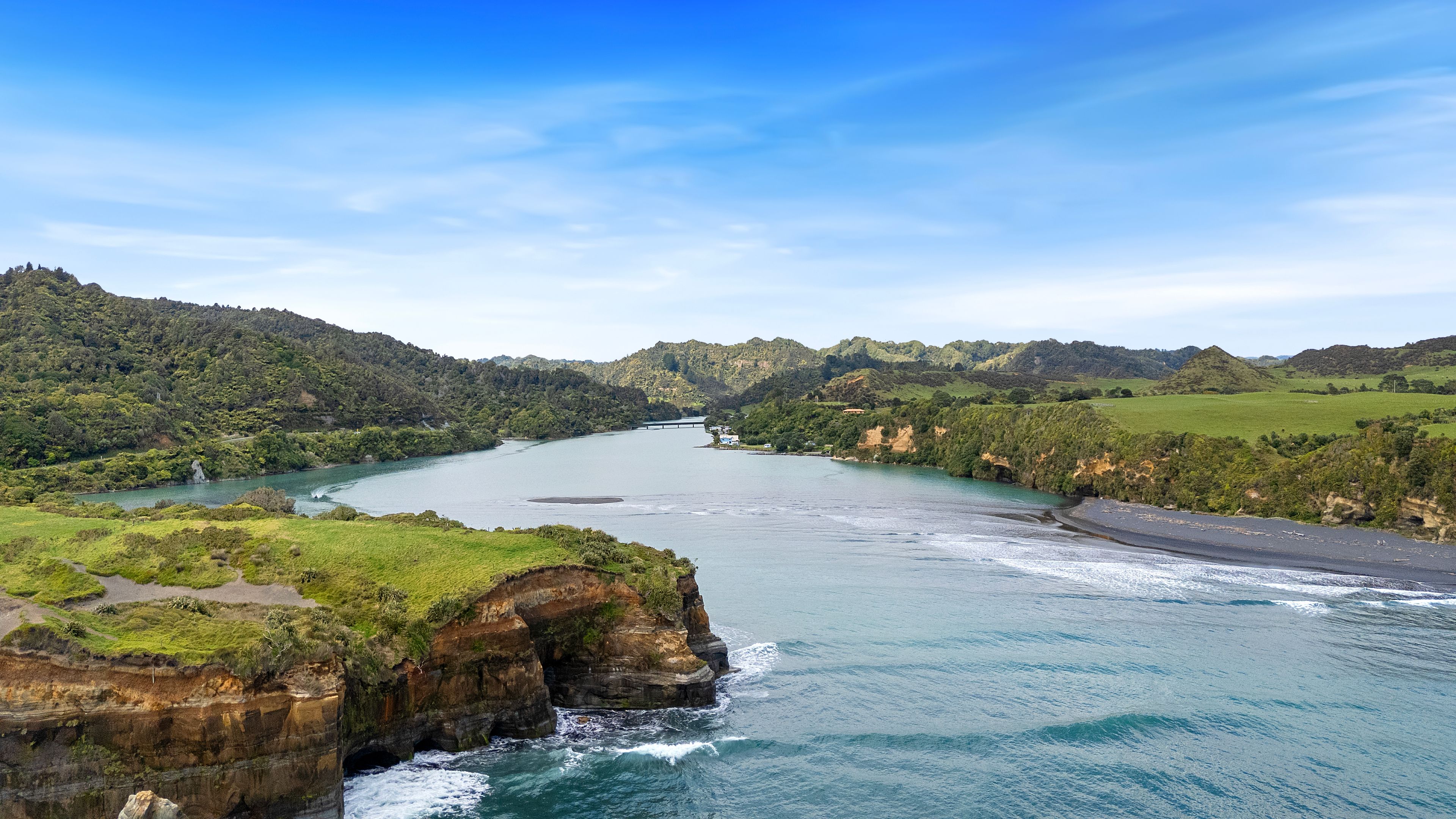 14 Pilot Road, Tongaporutu, New Plymouth District