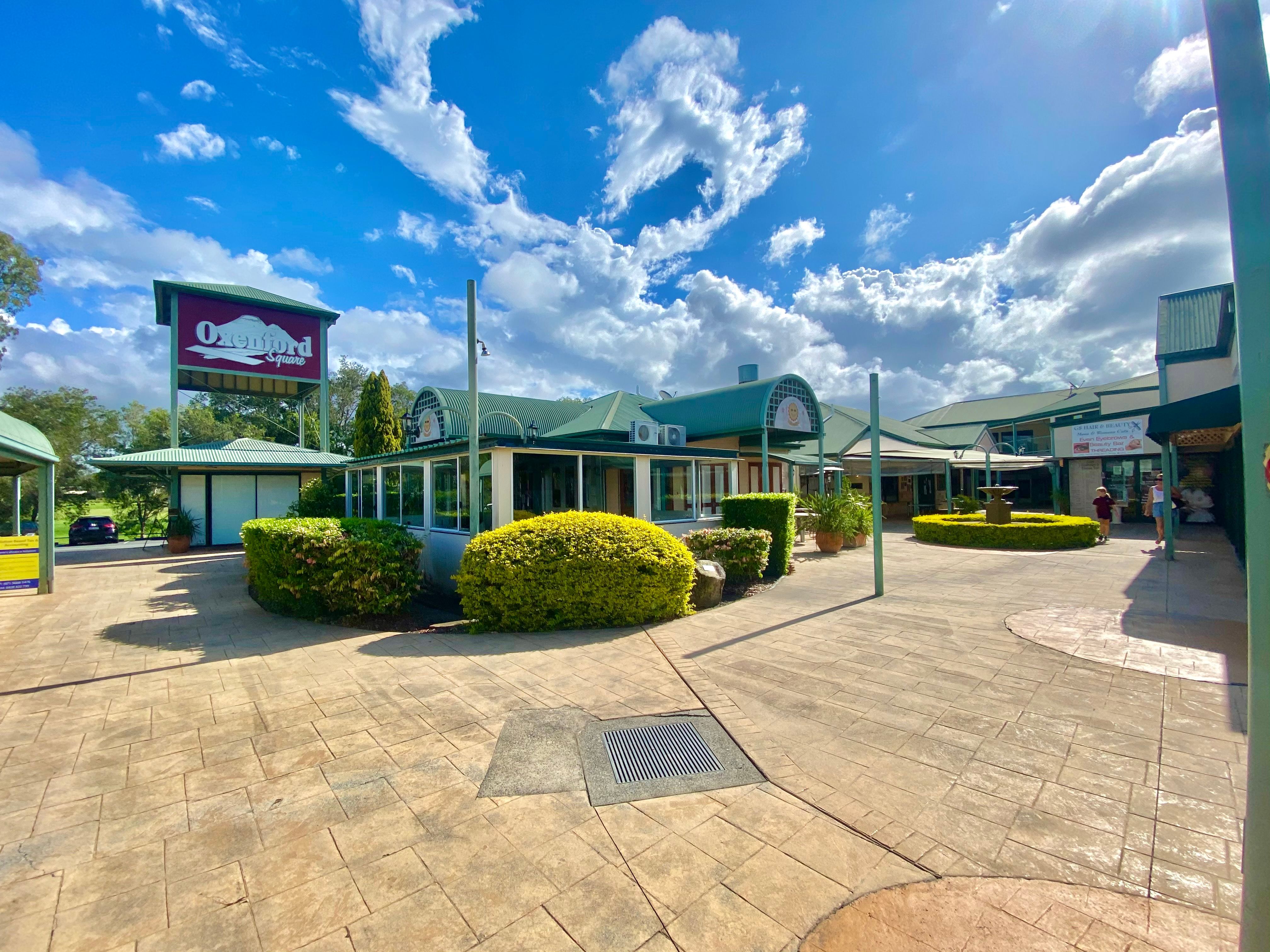 100-106 Old Pacific Highway, Oxenford, QLD 4210