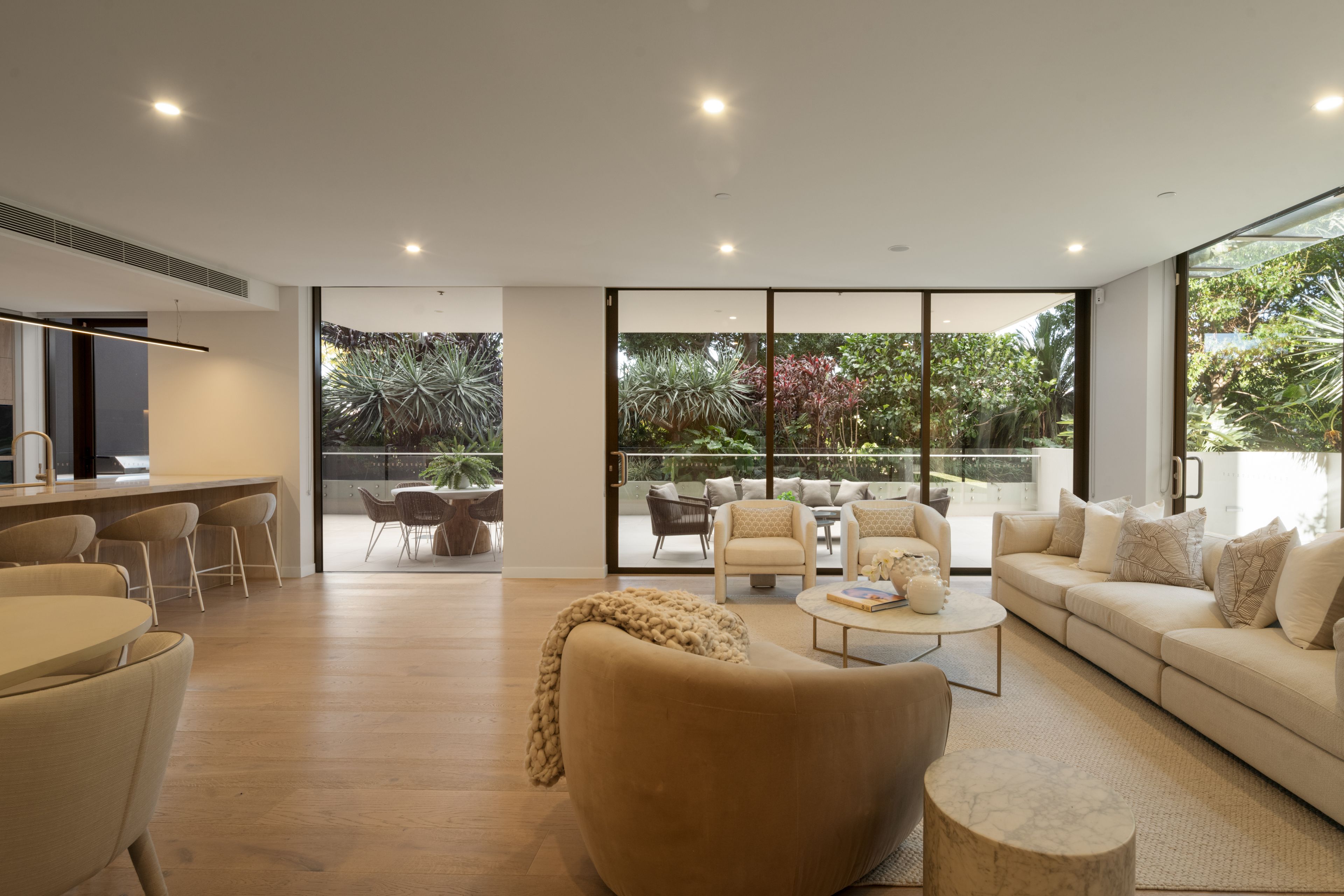 527 Coronation Drive, Toowong QLD 4066