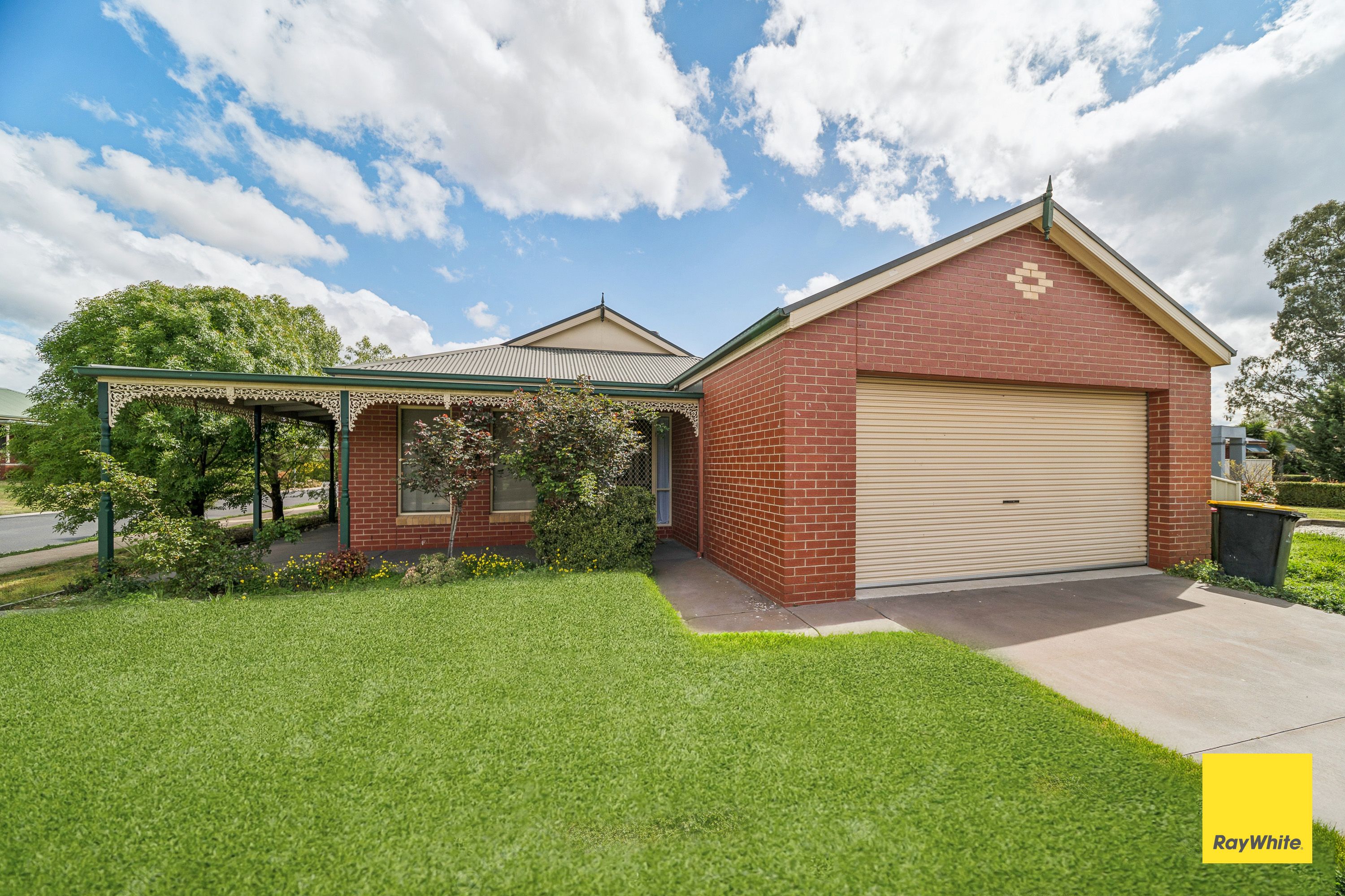 1 Glenshael Court, Strathfieldsaye, VIC 3551
