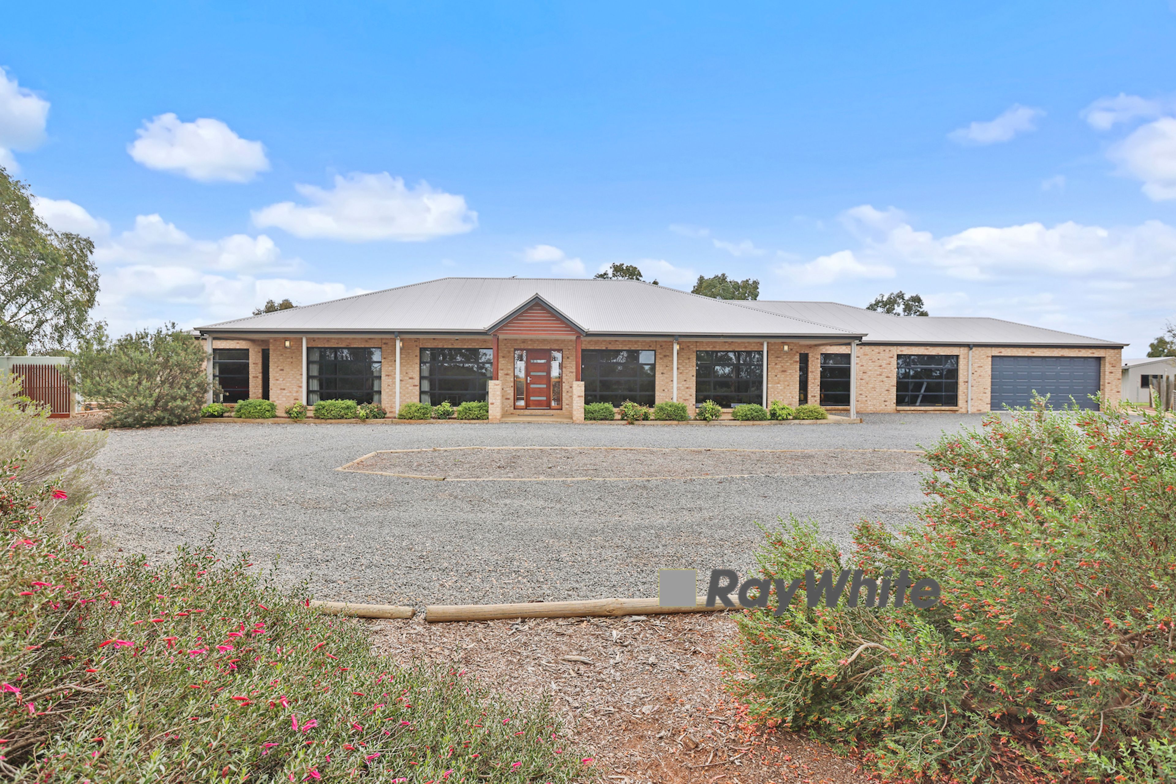 56 Seventh Street Extension, Birdwoodton, VIC 3505 Sold House Ray