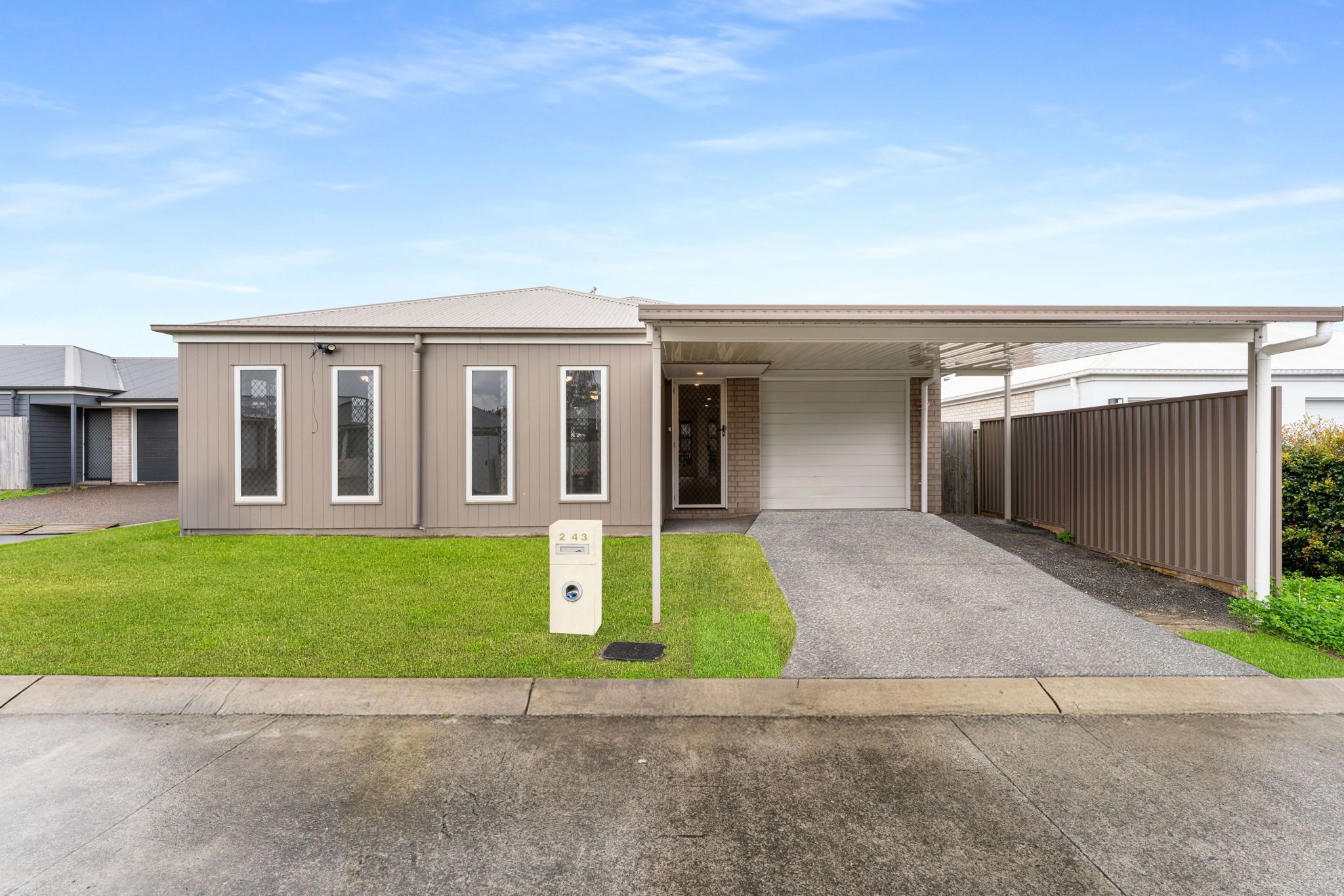2/43 Rosella Street, Loganlea QLD 4131