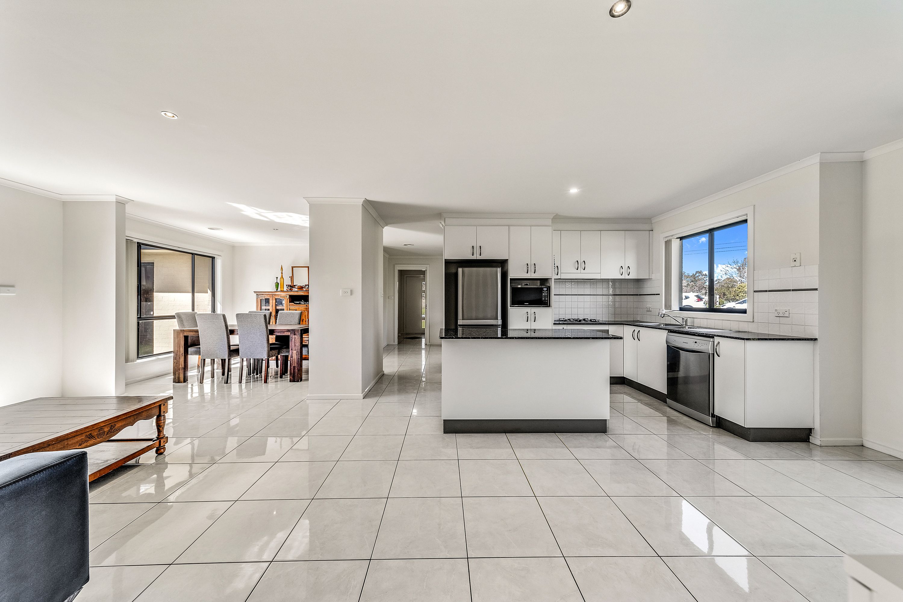 10 Splayd Close, Dunlop, ACT 2615 Sold House Ray White Canberra